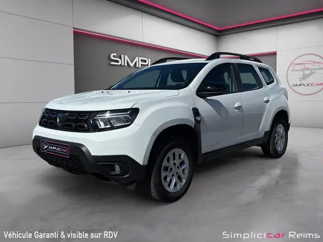 Dacia Duster view 3