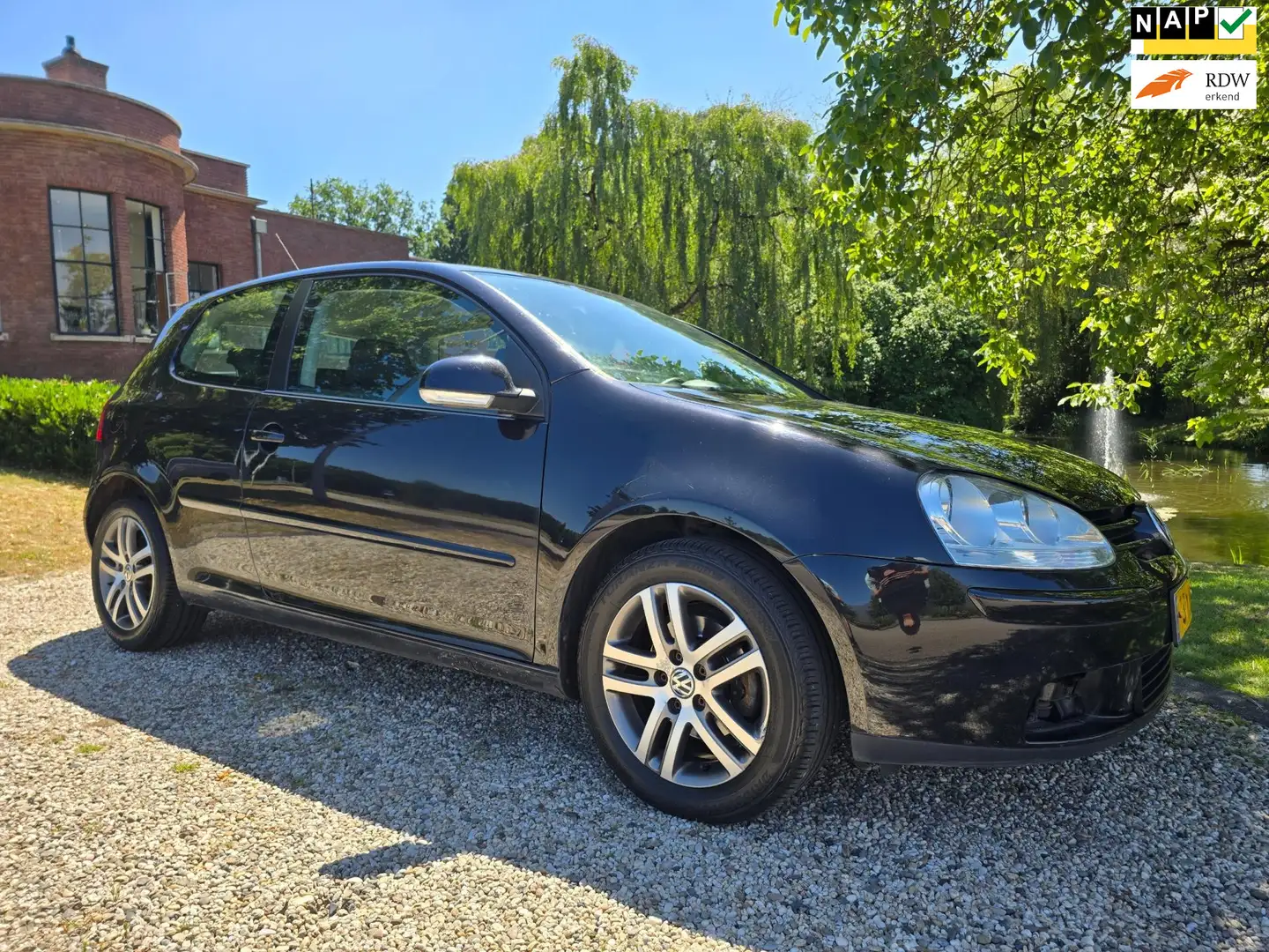 Volkswagen Golf 1.6 FSI Optive 3 AIRCO *apk:06-2026* Noir - 1