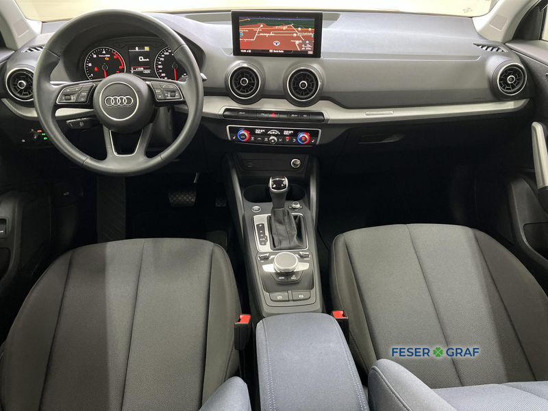 Audi Q2 Advanced 35 TDI quattro S tronic RFK Keyless — photo 8