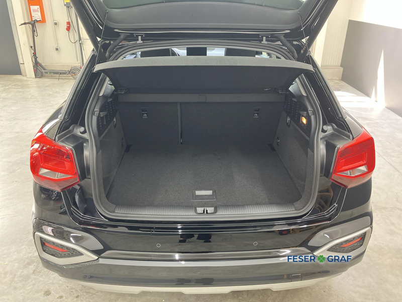 Audi Q2 Advanced 35 TDI quattro S tronic RFK Keyless — photo 10