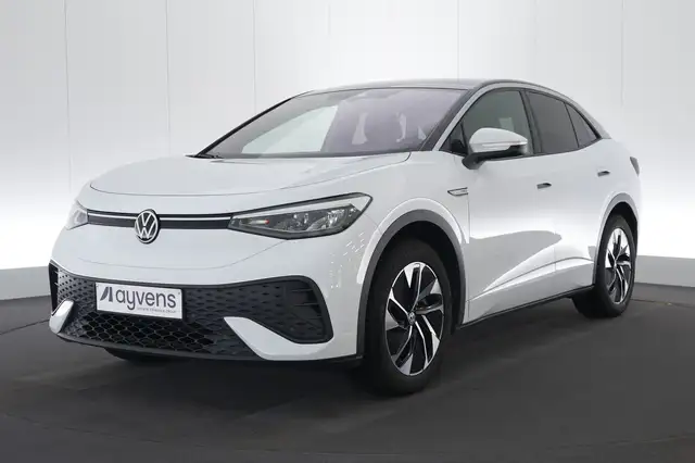 Volkswagen ID.5 82 kWh Business Pro LEDER/ALCANTARA LED GPS PDC CA