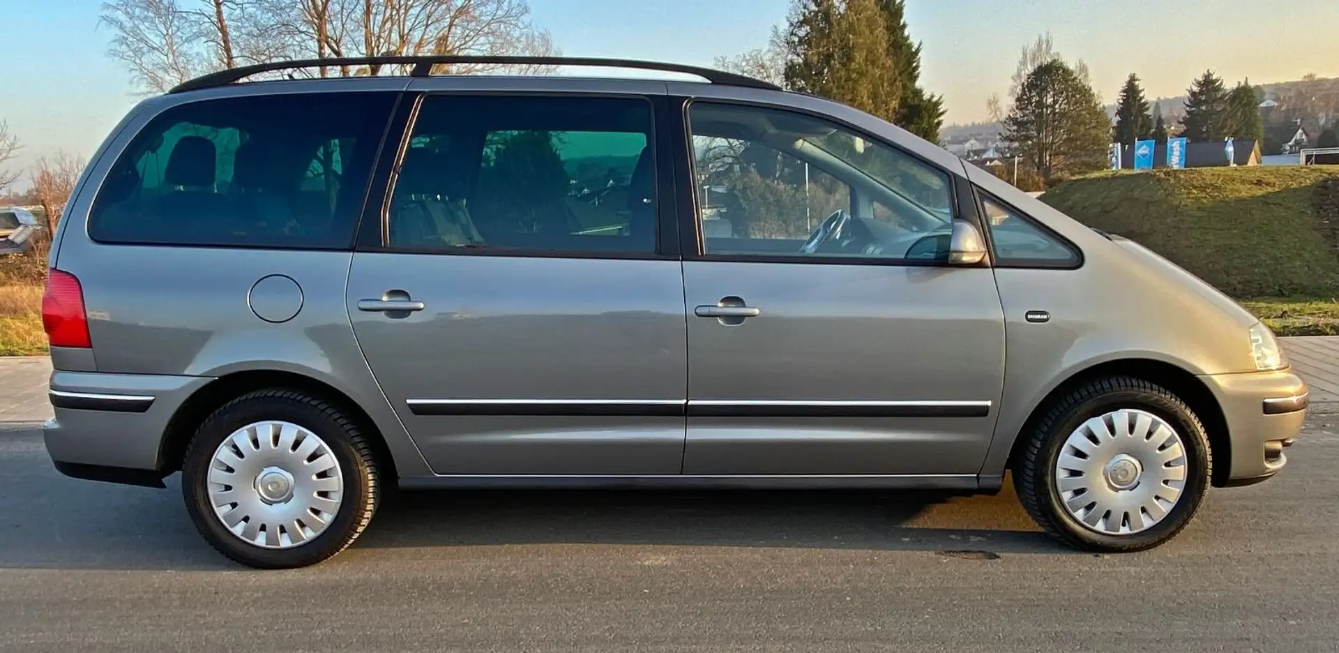 Volkswagen Sharan Sharan TDI 1.9 Grigio - 1