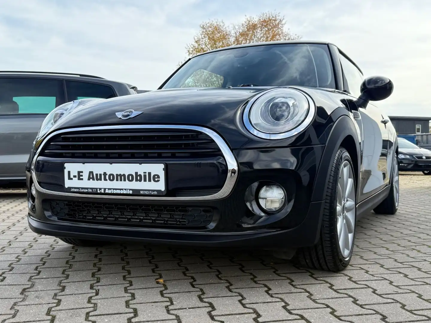 MINI Cooper 1.5 Chili *LED/NAVI/KLIMAAUT/SHZ/PDC..... Noir - 1