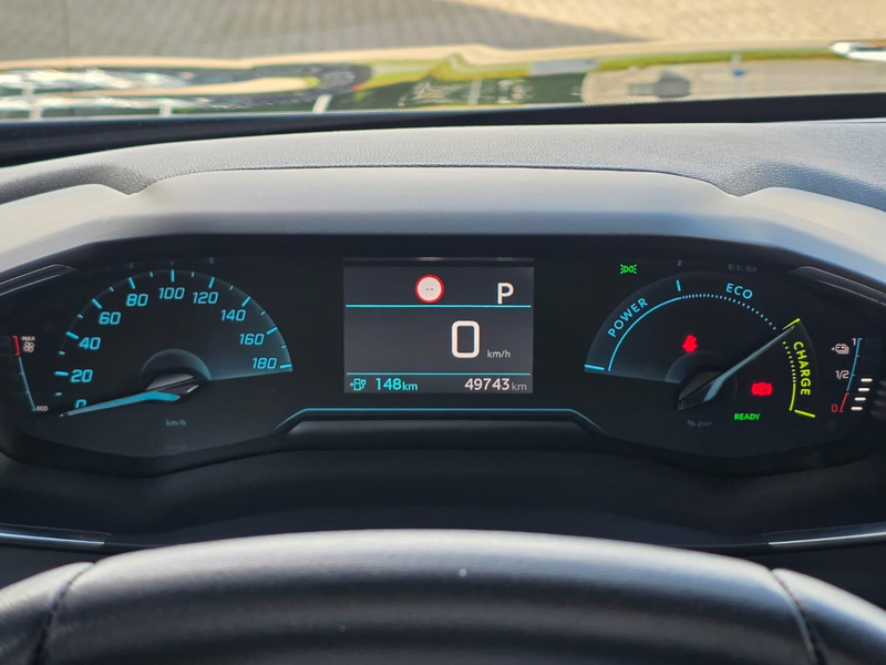 Peugeot e-2008 EV Active 50 kWh Carplay / Android Auto | Climate — photo 12