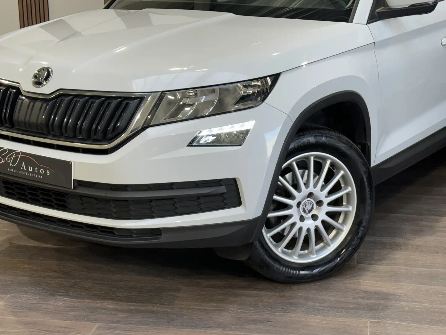 Skoda Kodiaq 1.4TSi * 1ER PROPRIÉTAIRE * CARNET COMPLET * Blanc - 2