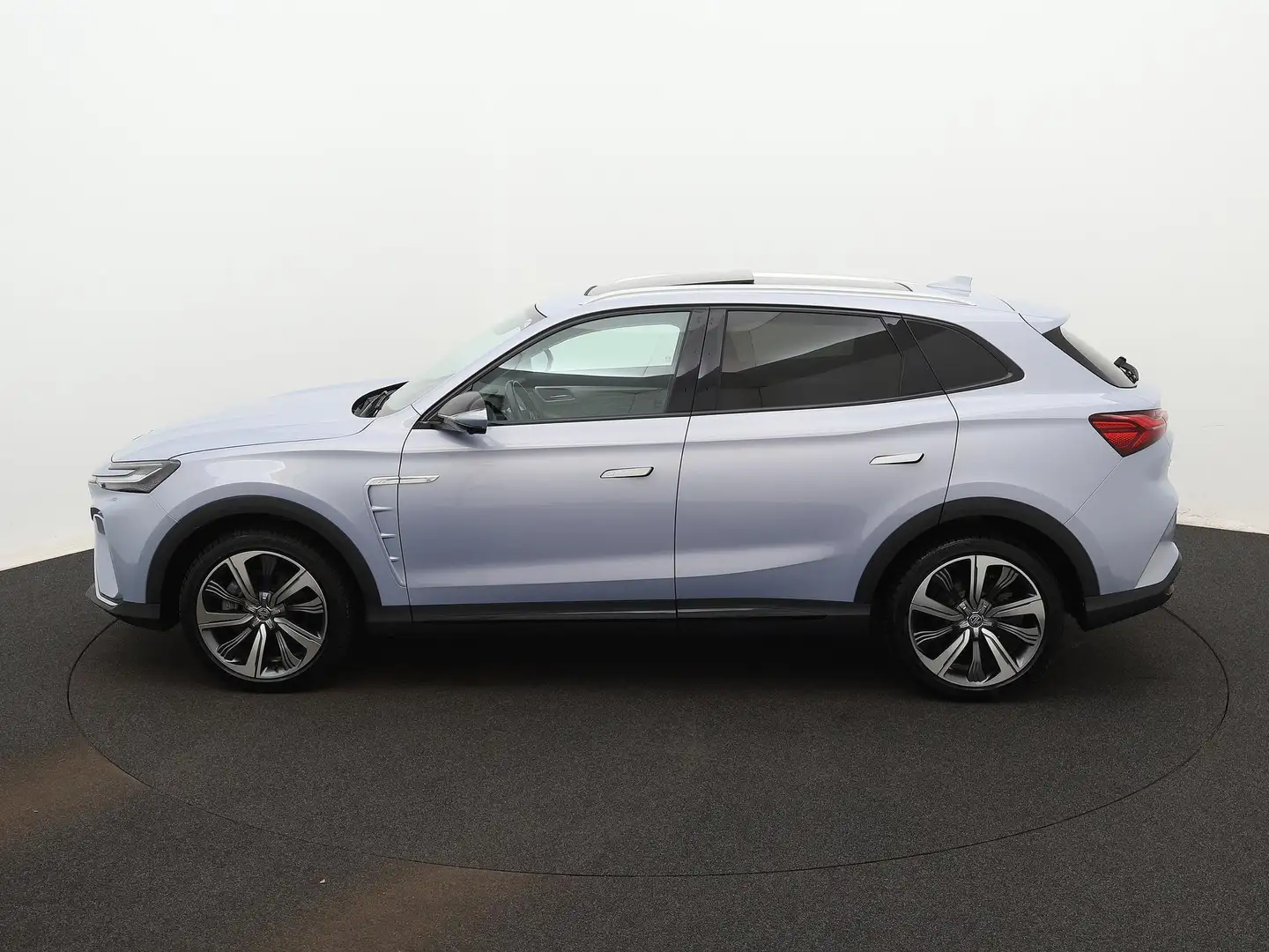 MG Marvel R Performance Tri-Motor AWD MG Marvel R Performance Blauw - 2