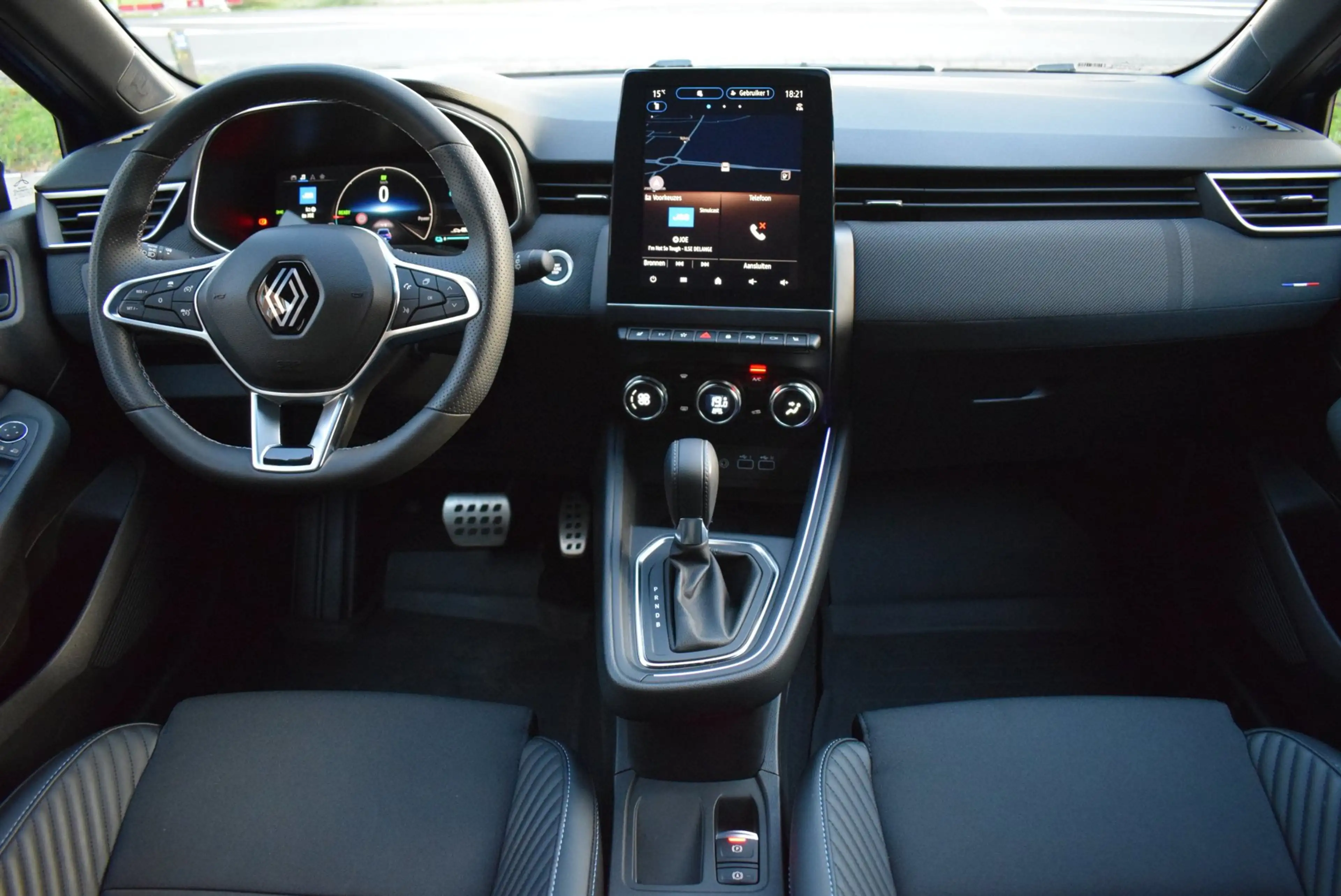 Renault Clio 1.6 E-Tech Full Hybrid 145 esprit Alpine AUTOM/ADA — photo 31
