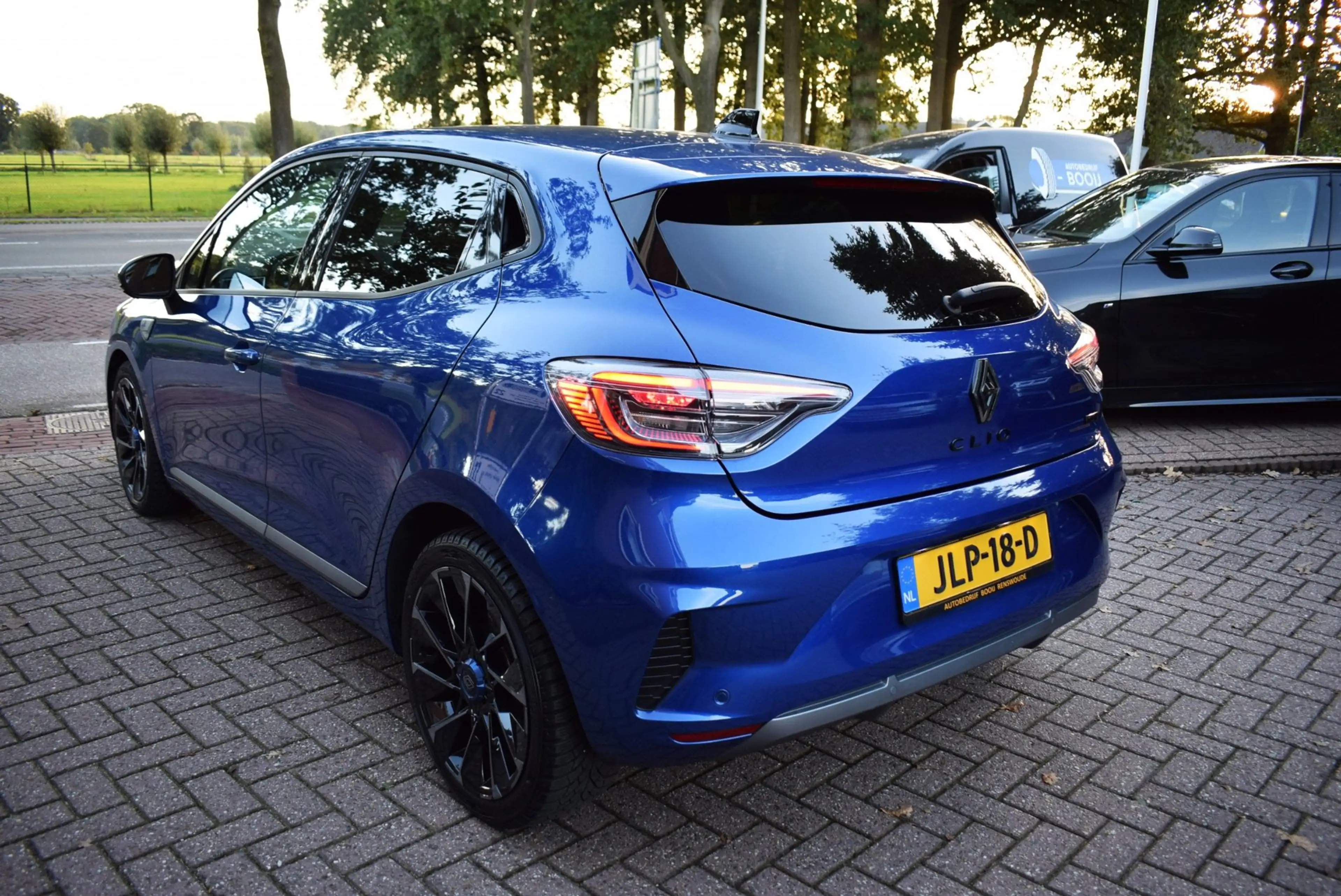 Renault Clio 1.6 E-Tech Full Hybrid 145 esprit Alpine AUTOM/ADA — photo 3