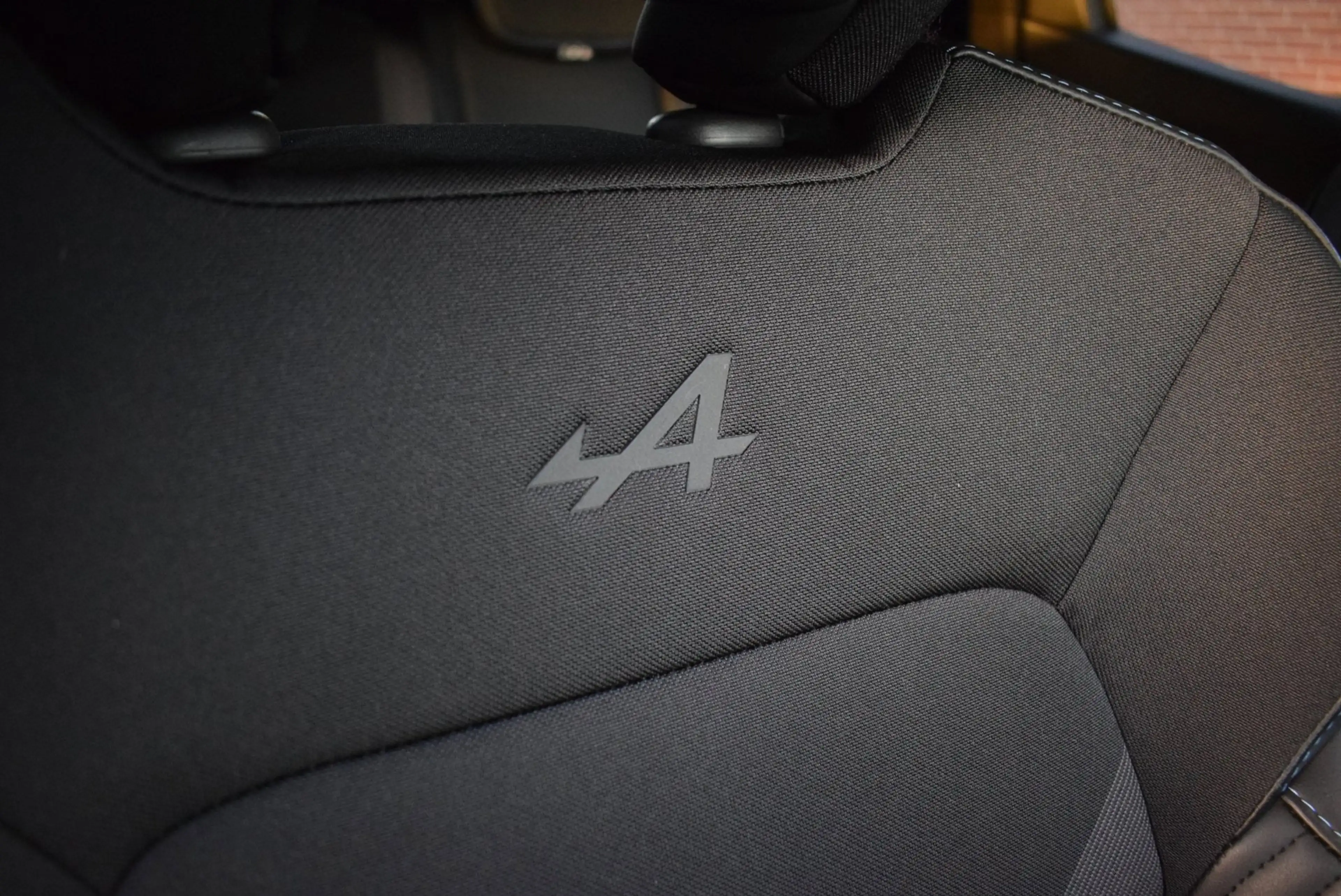 Renault Clio 1.6 E-Tech Full Hybrid 145 esprit Alpine AUTOM/ADA — photo 12
