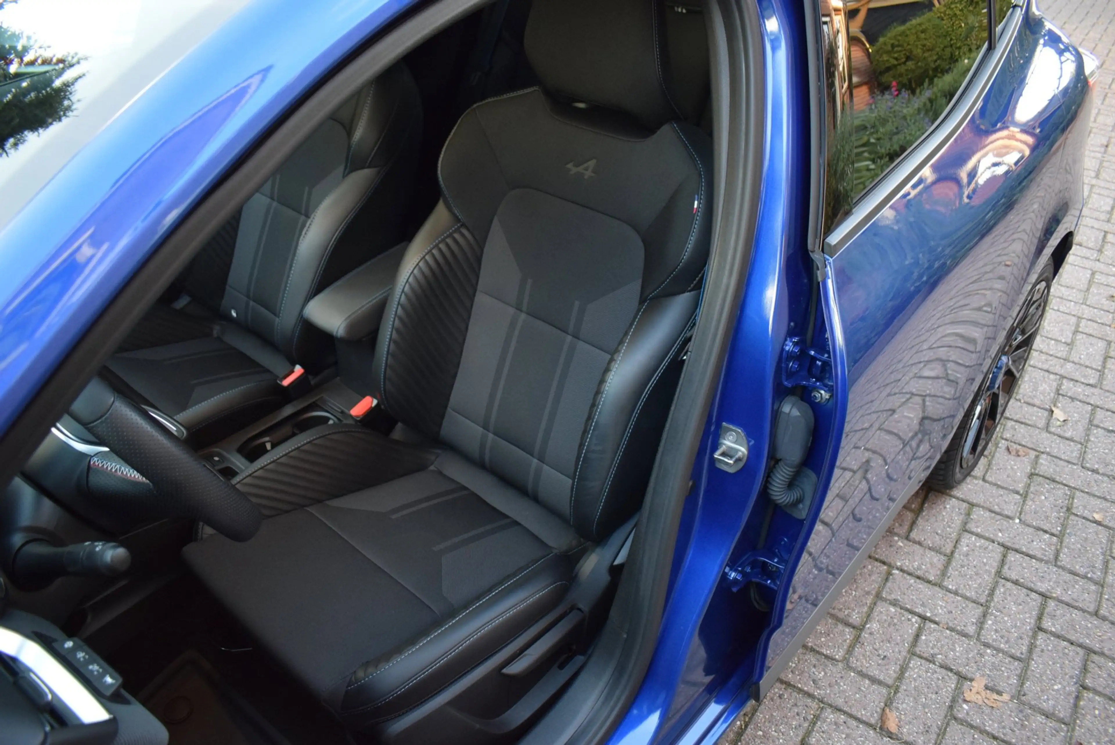 Renault Clio 1.6 E-Tech Full Hybrid 145 esprit Alpine AUTOM/ADA — photo 17