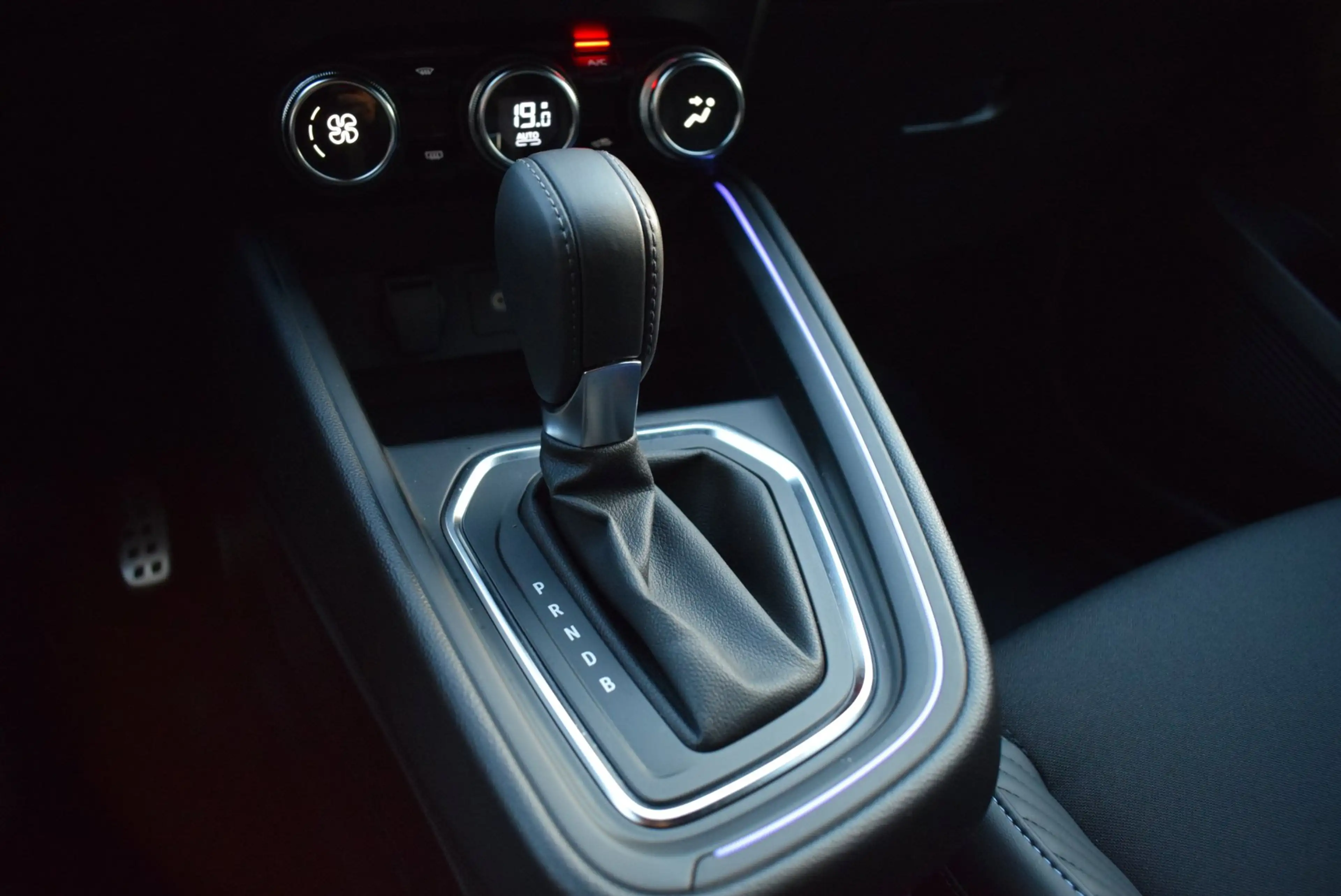 Renault Clio 1.6 E-Tech Full Hybrid 145 esprit Alpine AUTOM/ADA — photo 24
