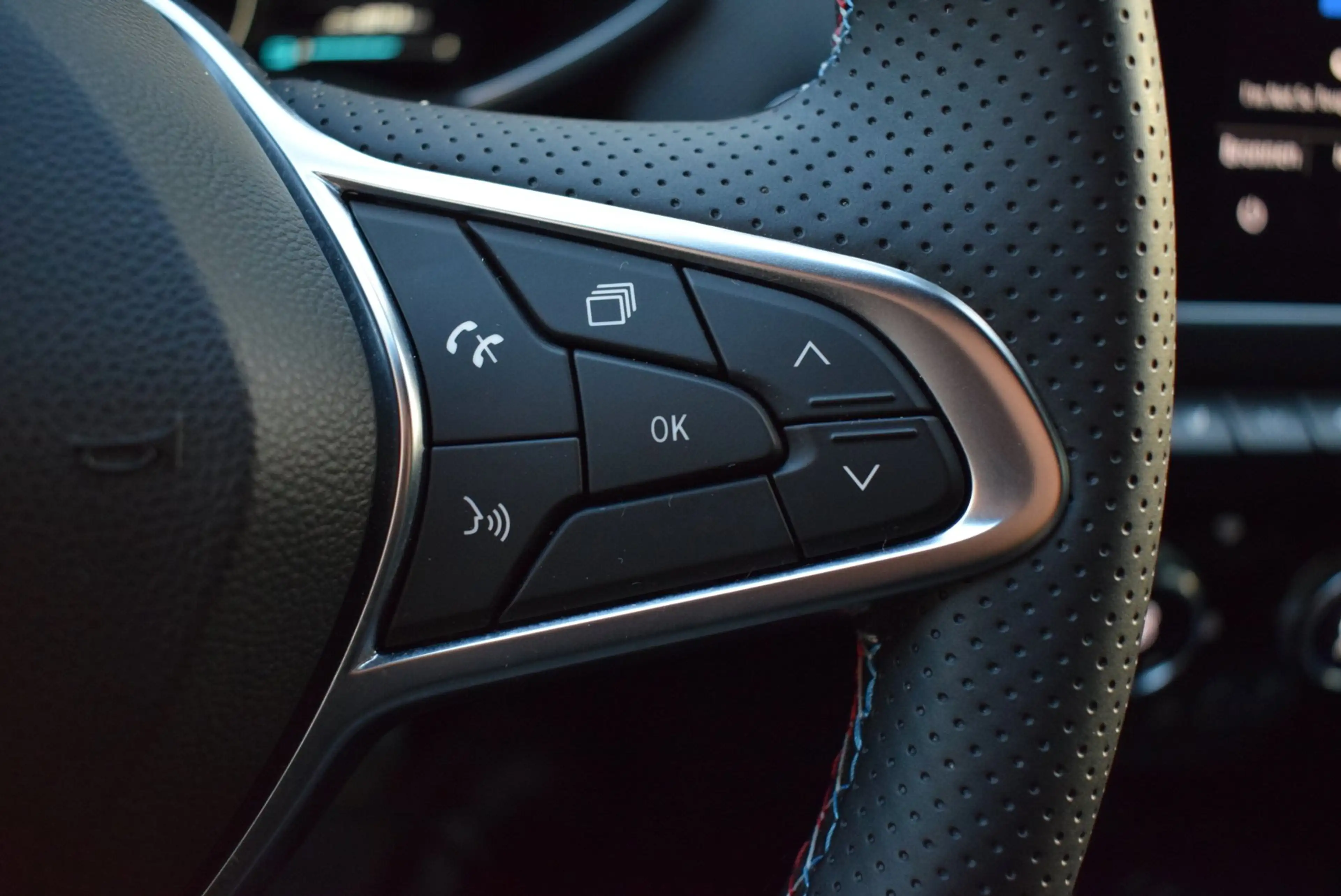 Renault Clio 1.6 E-Tech Full Hybrid 145 esprit Alpine AUTOM/ADA — photo 29