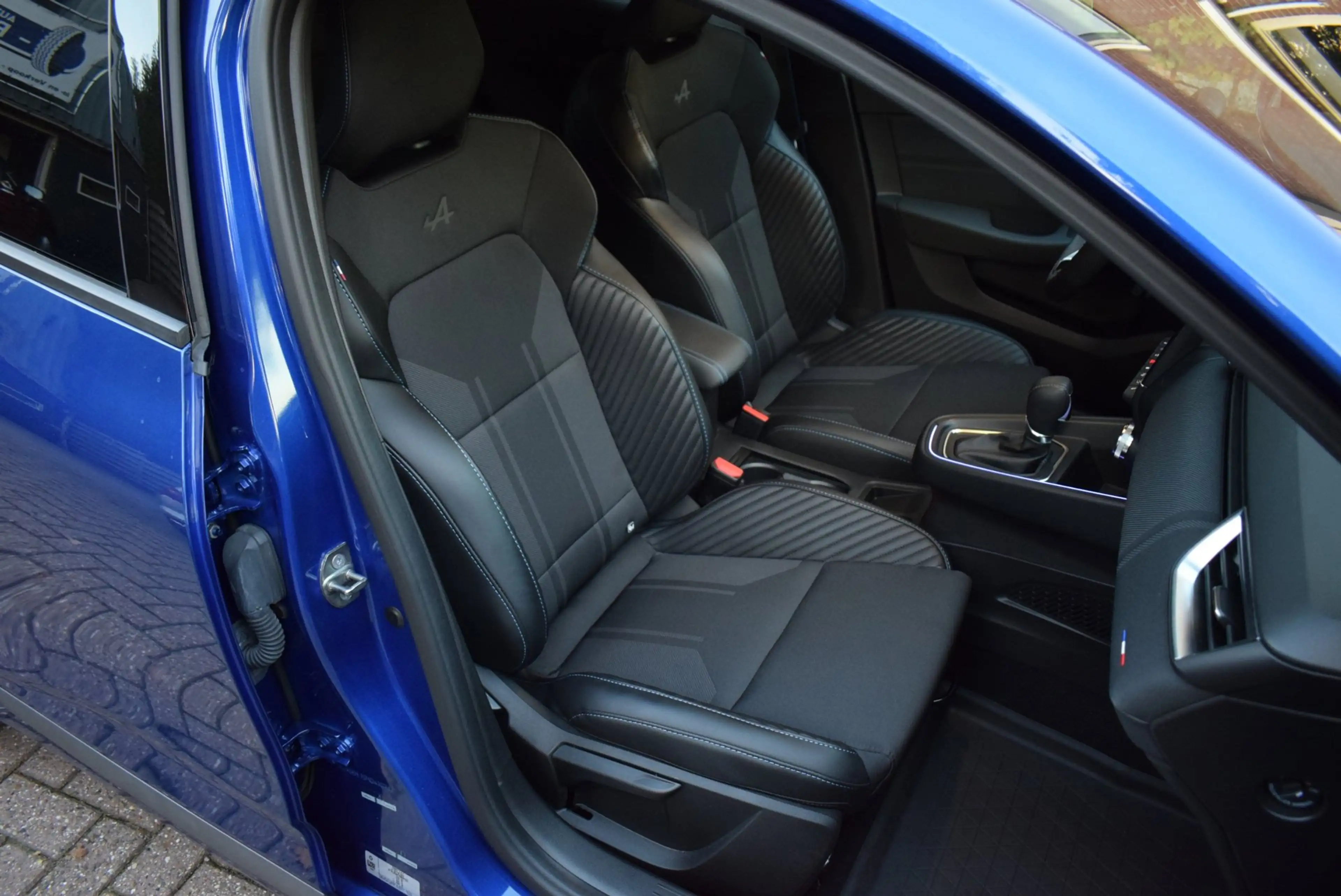 Renault Clio 1.6 E-Tech Full Hybrid 145 esprit Alpine AUTOM/ADA — photo 19