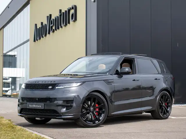Land Rover Range Rover Sport view 2