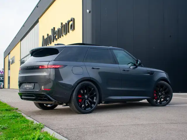 Land Rover Range Rover Sport view 6
