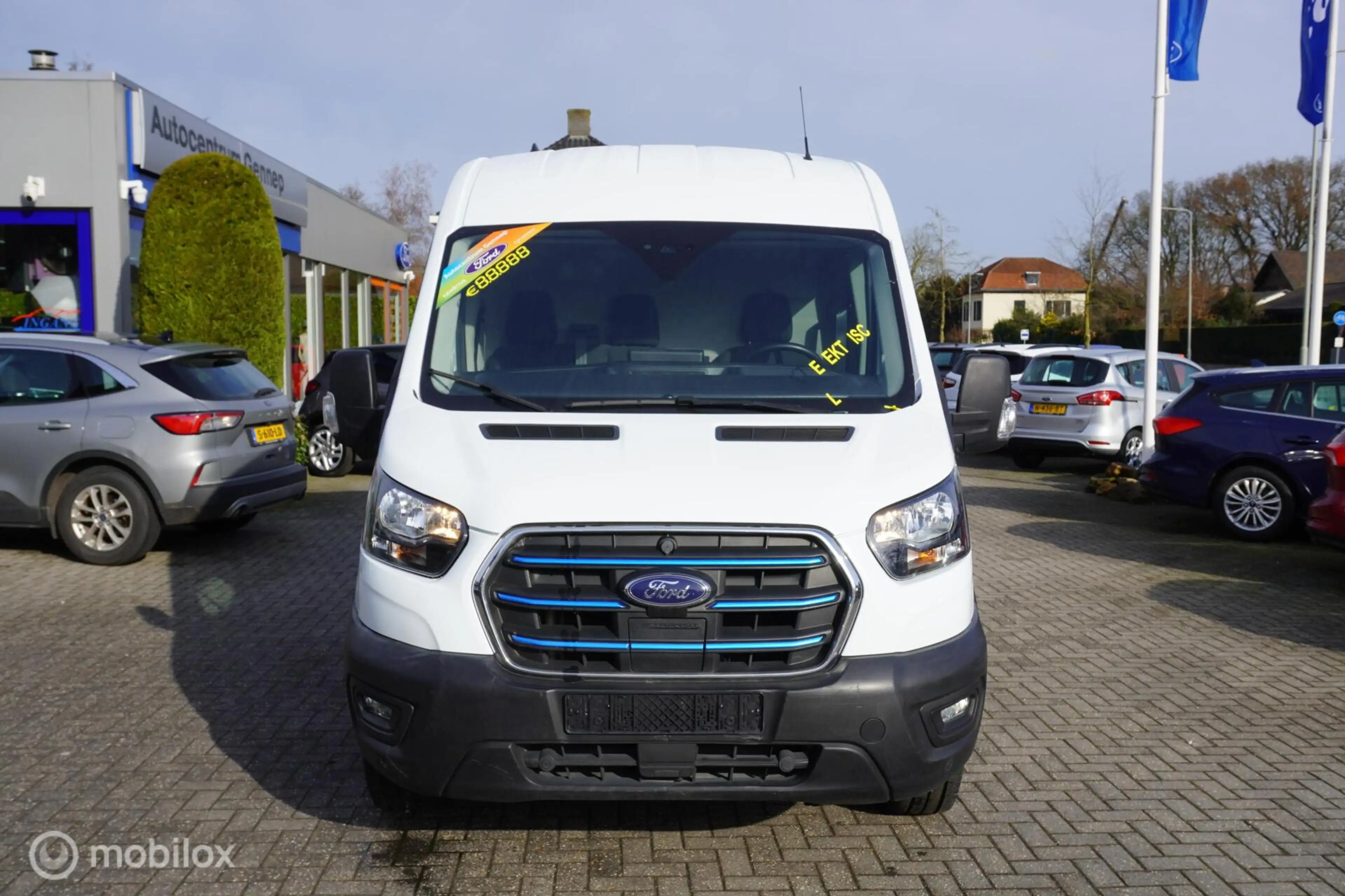 Ford E-Transit 350 L2H2 Trend 68 kWh — photo 3
