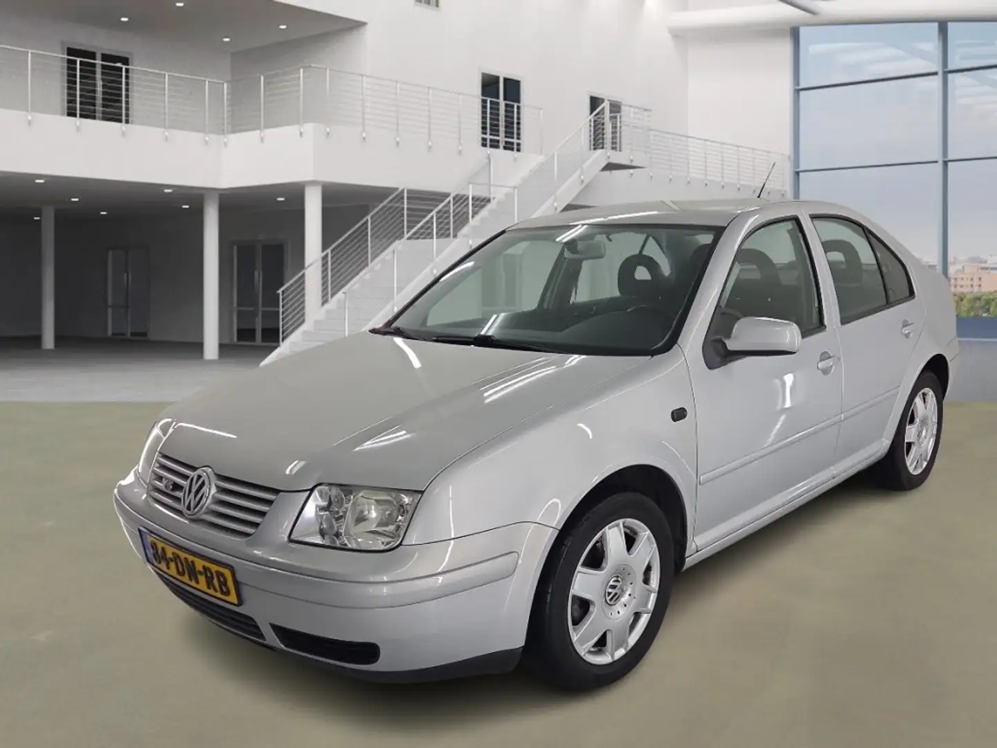Volkswagen Bora 2.3 V5 Highline/AUTOMAAT/LAAG KM Gris - 1