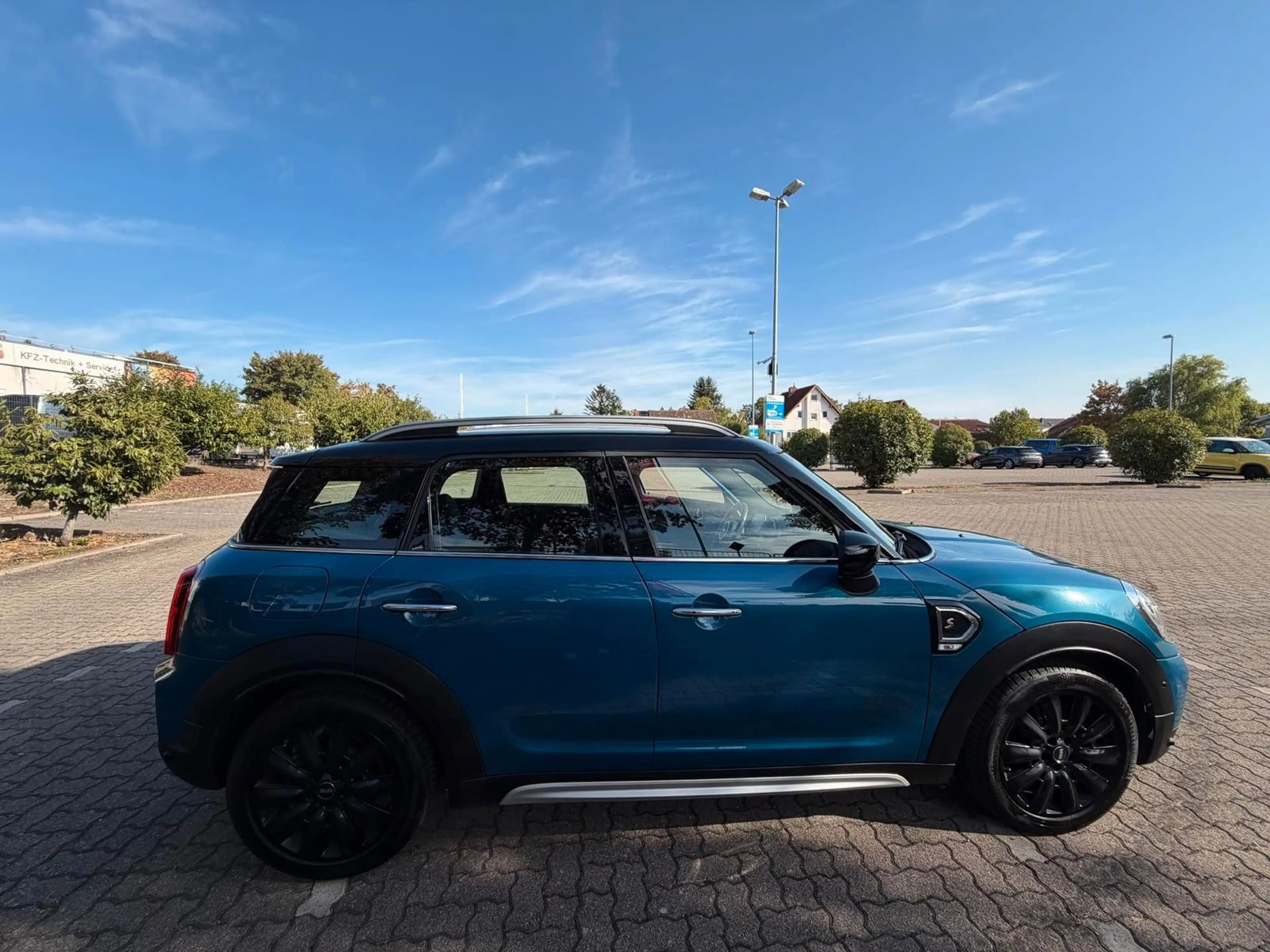 MINI Cooper S Countryman Classic Autom/Kamera/HUD/LED — photo 4