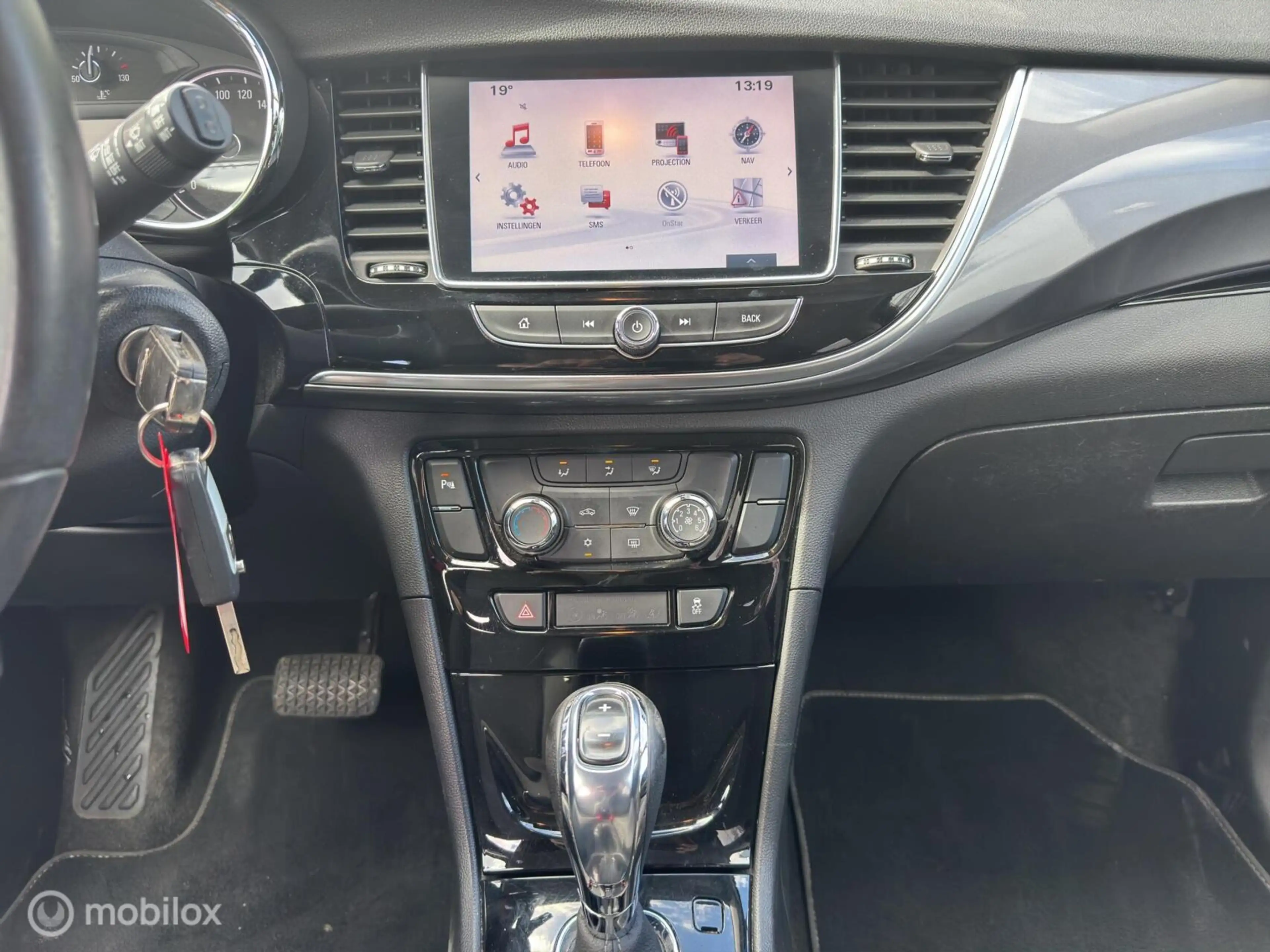 Opel Mokka X 1.4 Turbo Online Edition / Camera / Carplay — photo 15