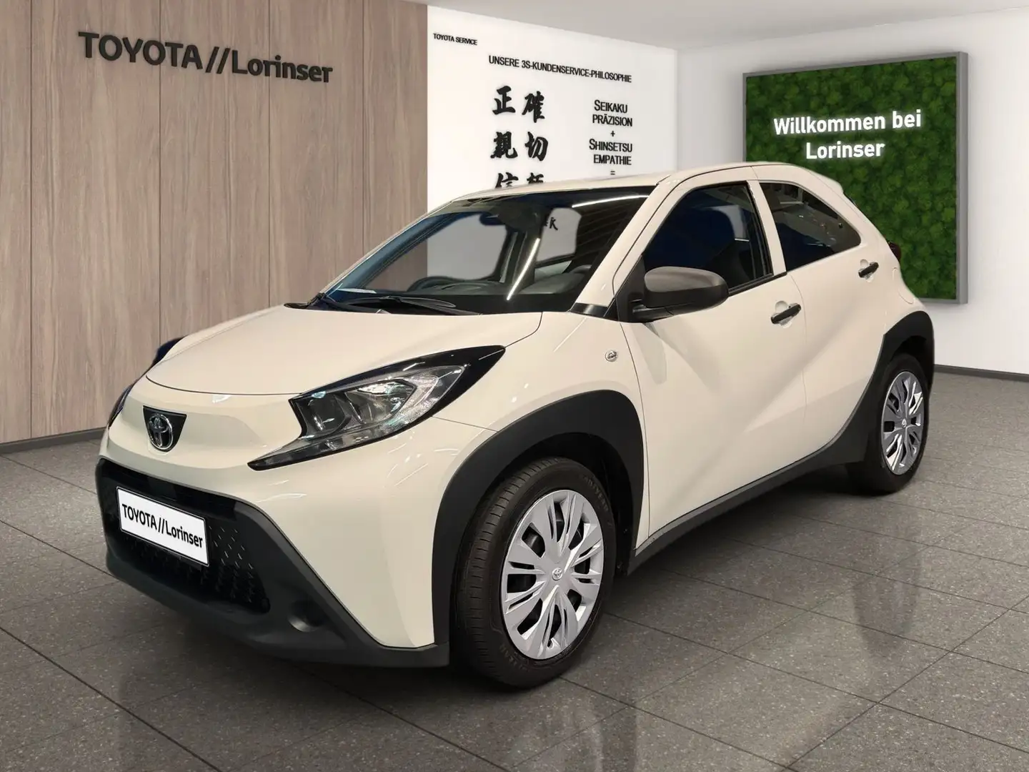 Toyota Aygo 1.0 ACC+Fernlichtass.+Navi+SoundSys+SpurH Білий - 2