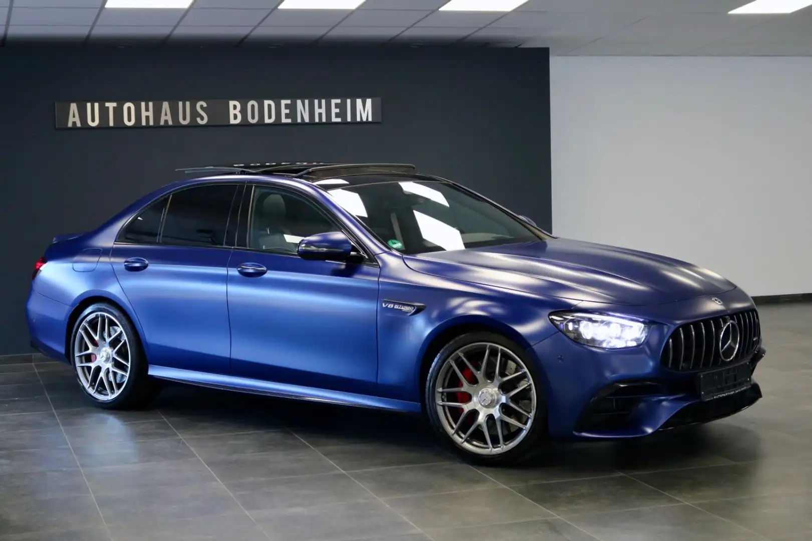 Mercedes-Benz E 63 AMG E63 S AMG 4Matic+/HEADUP/PANO/360°/BURMESTER Blau - 1