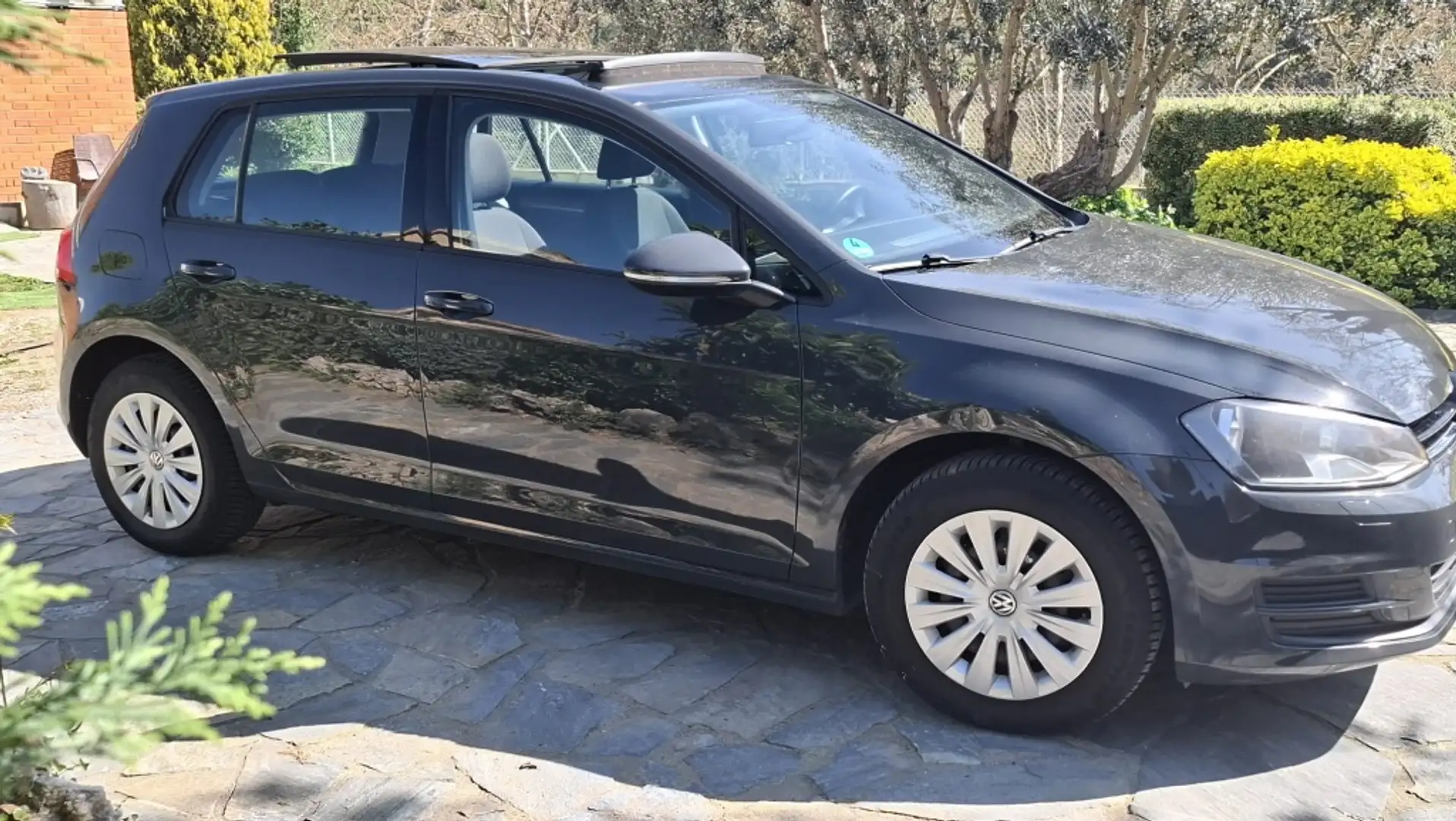 Volkswagen Golf 1.2 TSI BMT Edition 105 Gris - 2