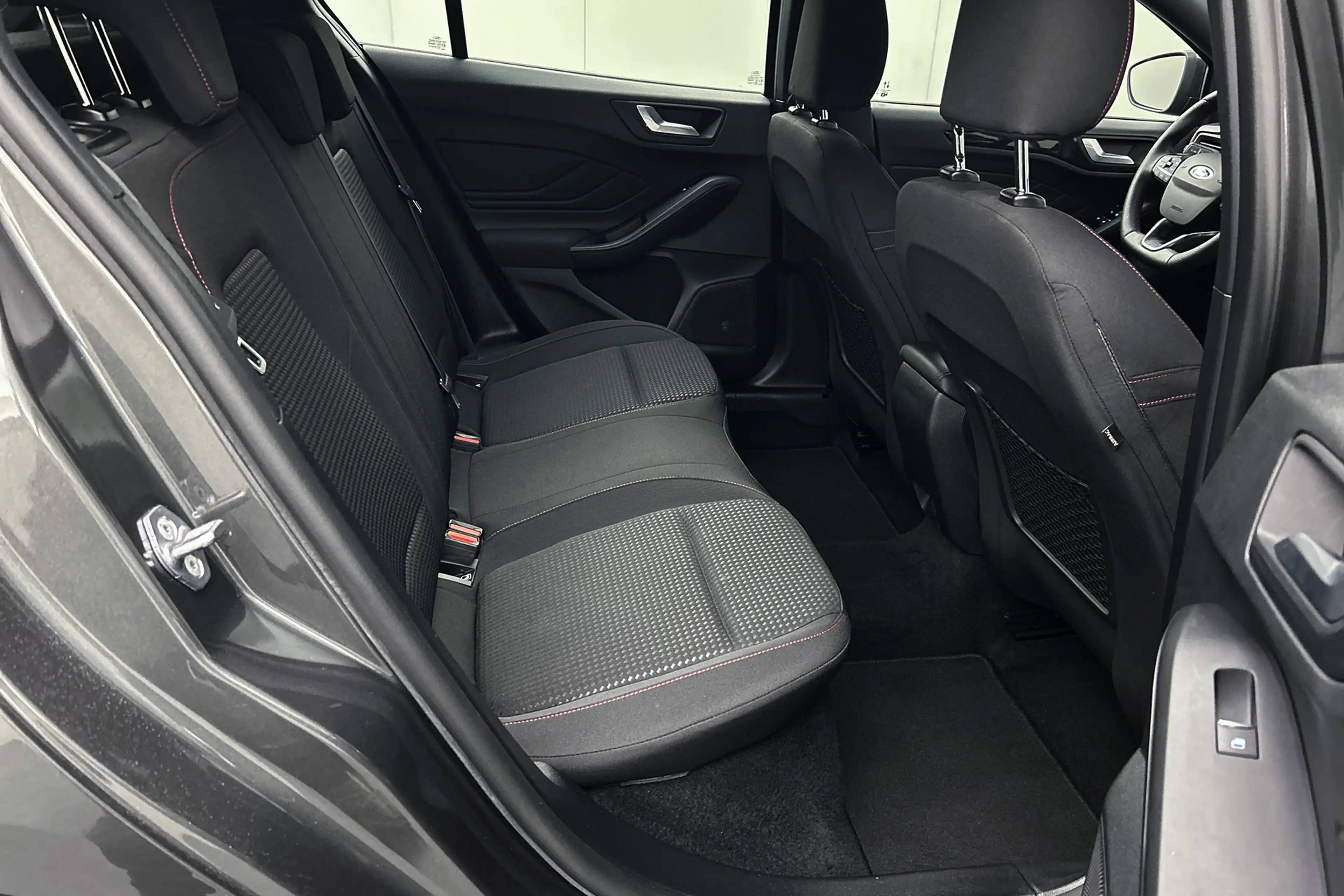 Ford Focus 1.0 EcoBoost ST Line Business | Camera | LED kopla — photo 29