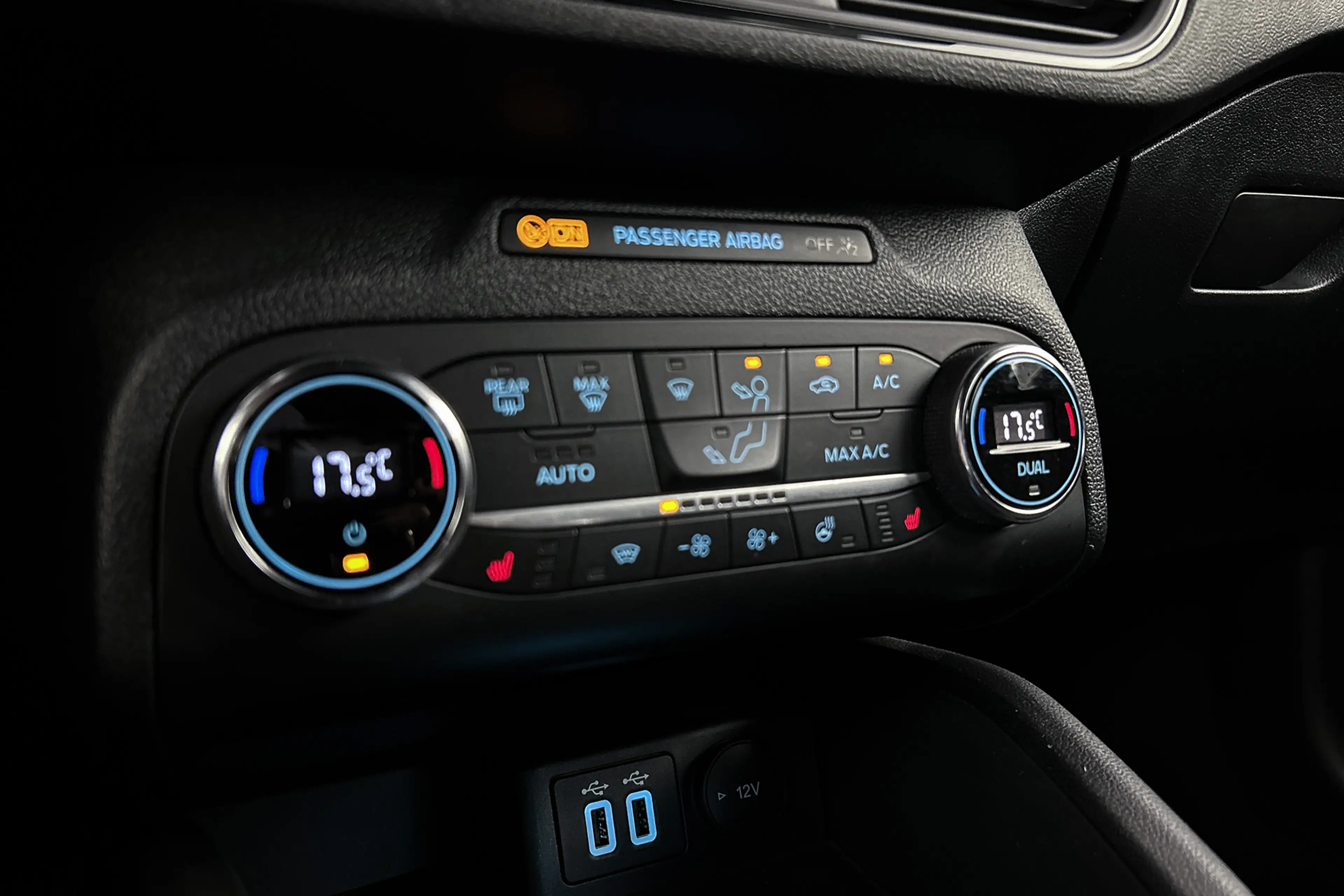 Ford Focus 1.0 EcoBoost ST Line Business | Camera | LED kopla — photo 22