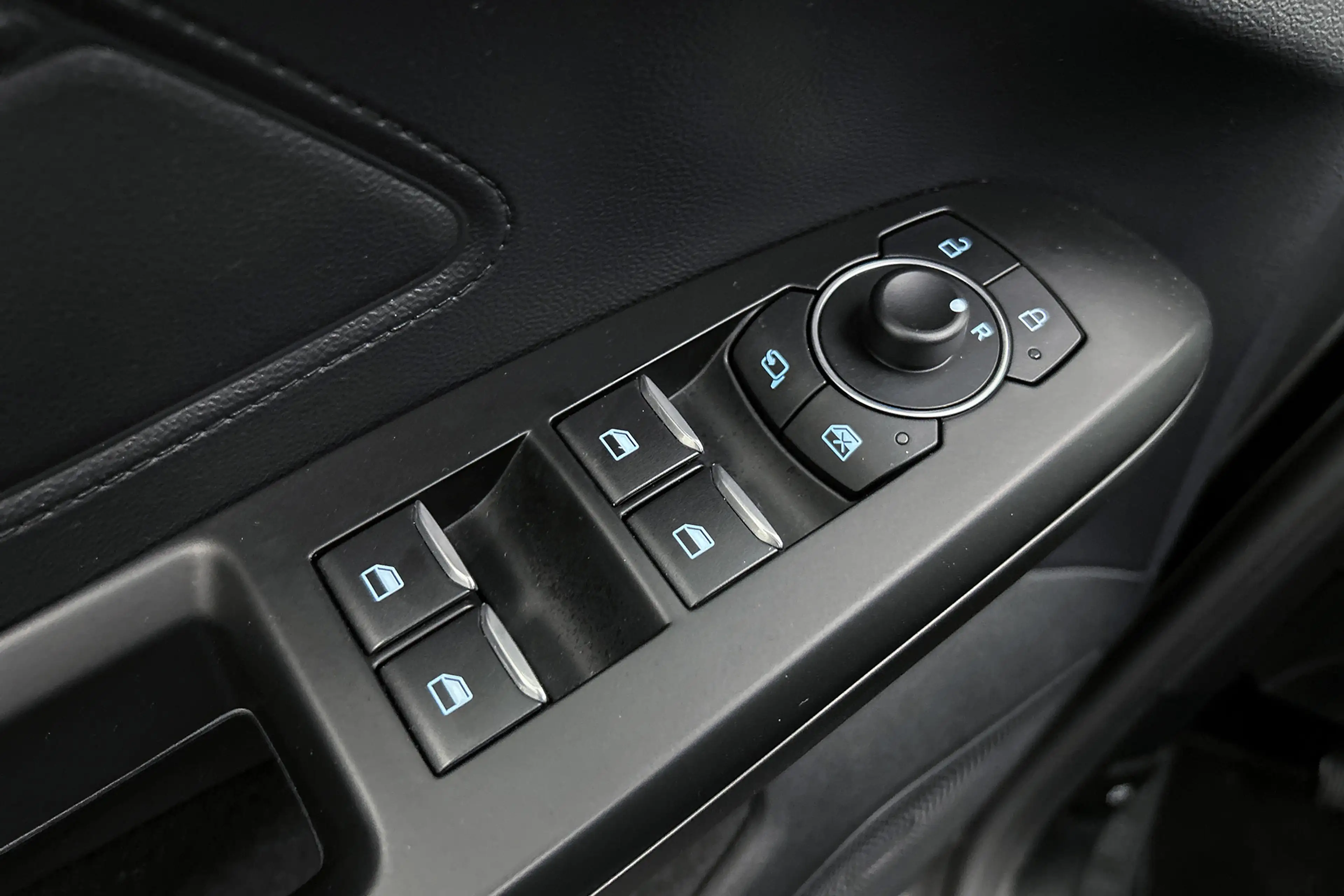 Ford Focus 1.0 EcoBoost ST Line Business | Camera | LED kopla — photo 23