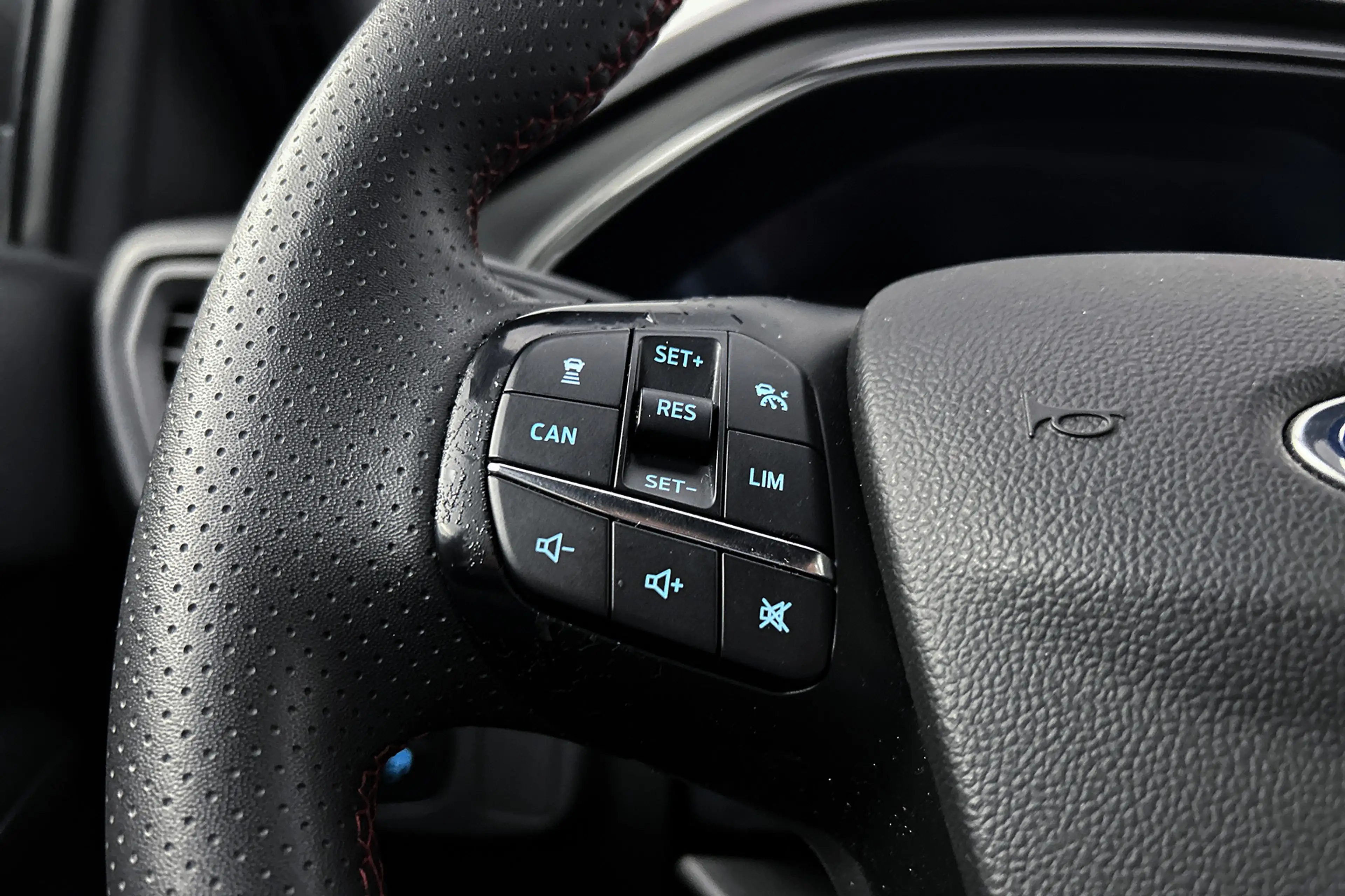 Ford Focus 1.0 EcoBoost ST Line Business | Camera | LED kopla — photo 19