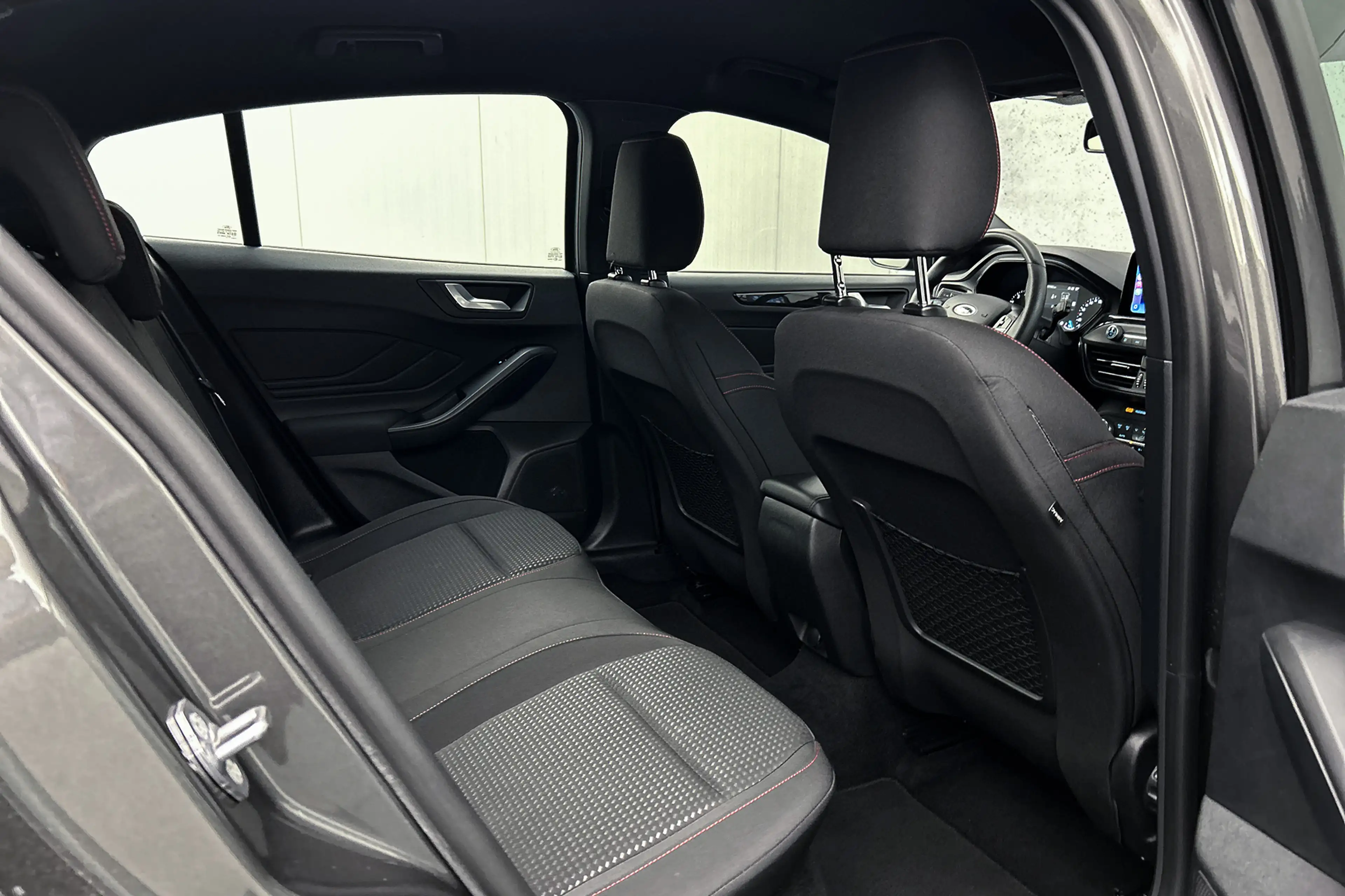 Ford Focus 1.0 EcoBoost ST Line Business | Camera | LED kopla — photo 17