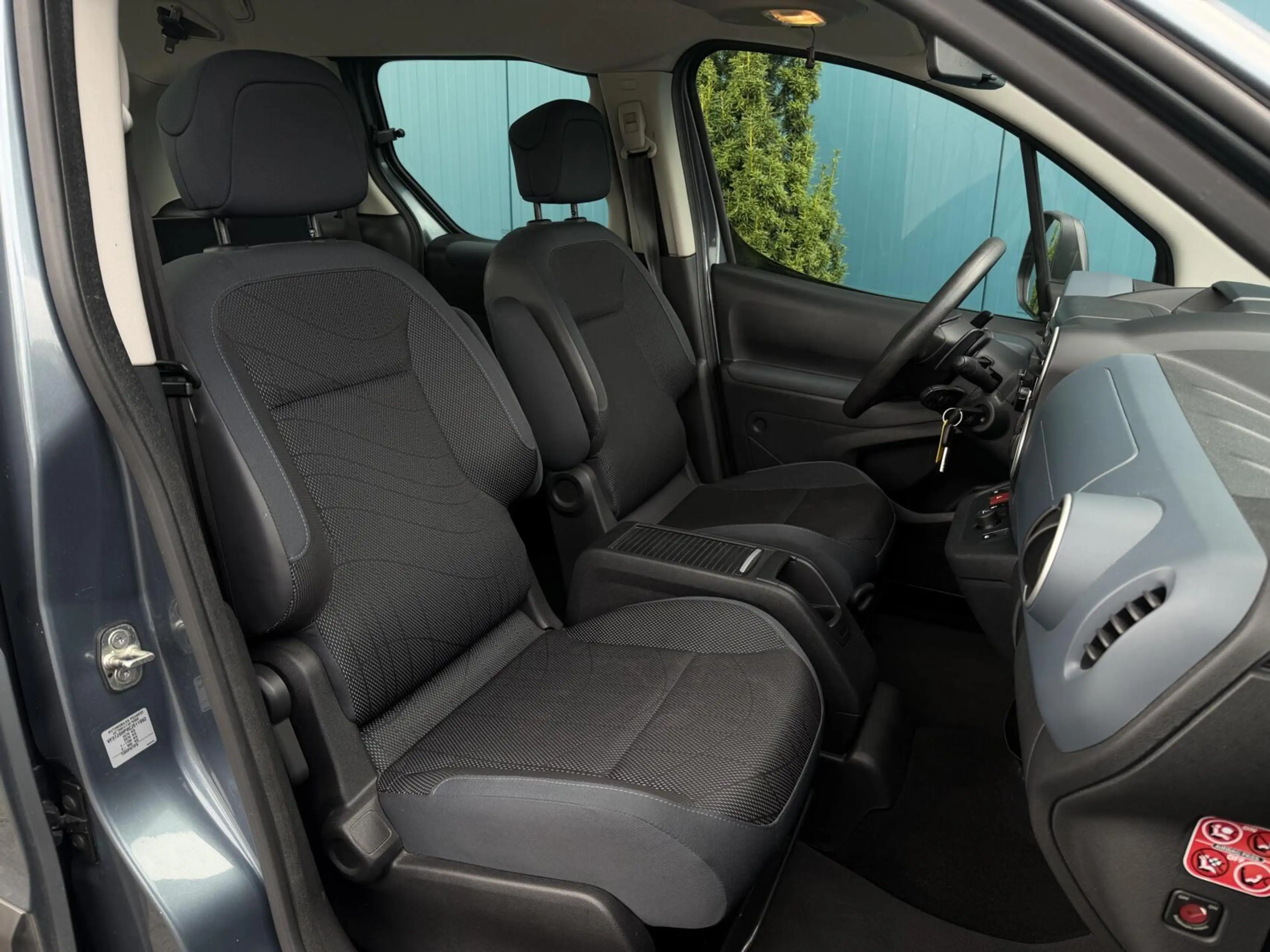 Peugeot Partner Tepee 1.6 e-HDi AUT. Active TREKH | CRUISE | AC | — photo 26
