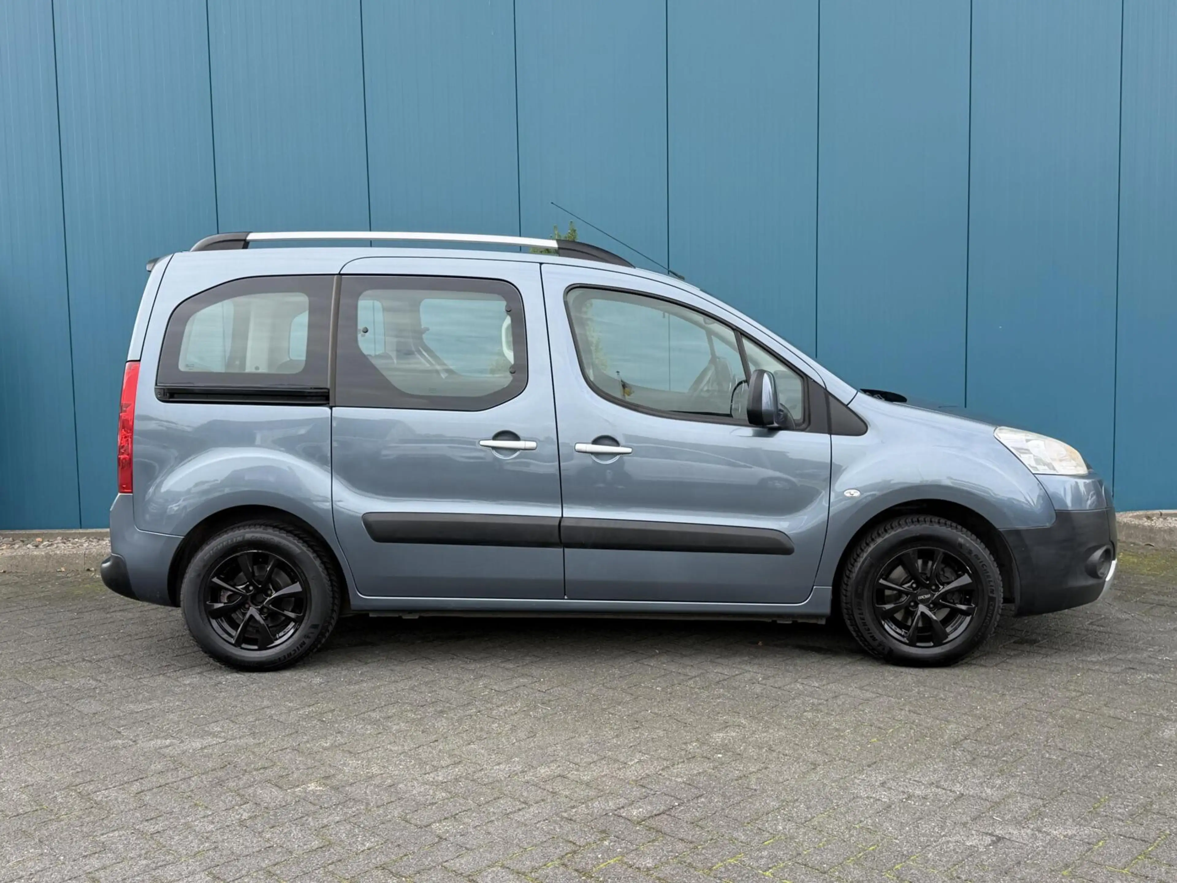 Peugeot Partner Tepee 1.6 e-HDi AUT. Active TREKH | CRUISE | AC | — photo 22