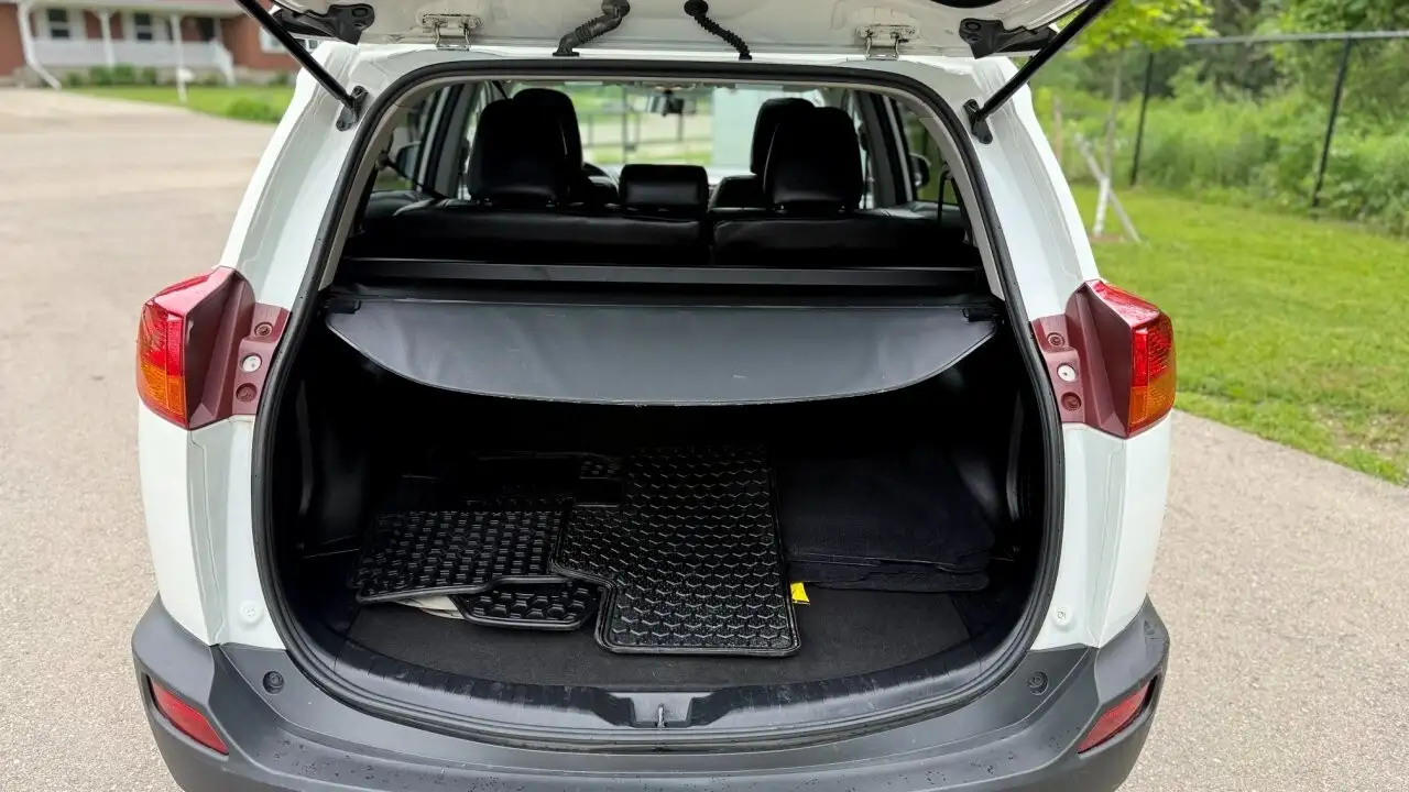 Toyota RAV 4 photo Toyota RAV 4