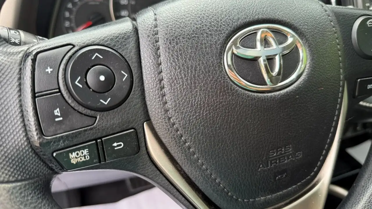 Toyota RAV 4 photo Toyota RAV 4