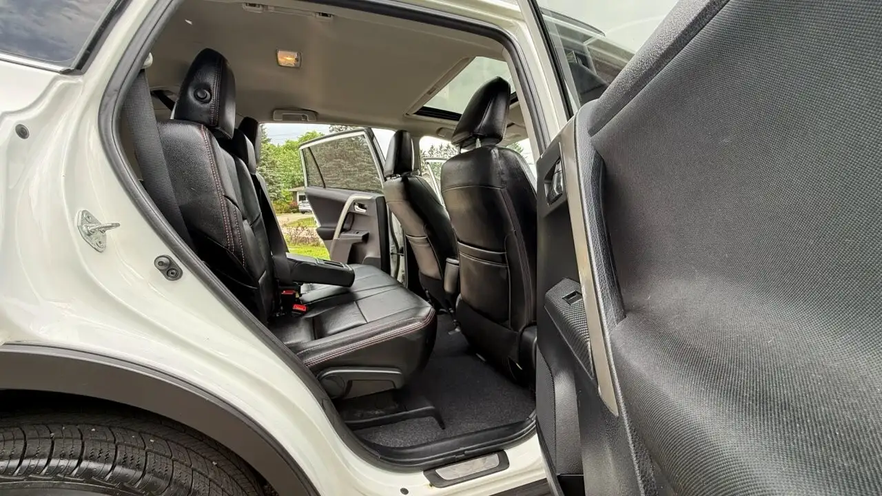 Toyota RAV 4 photo Toyota RAV 4