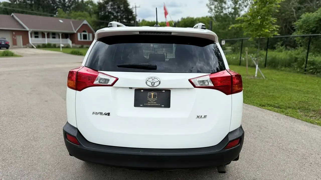 Toyota RAV 4 photo Toyota RAV 4