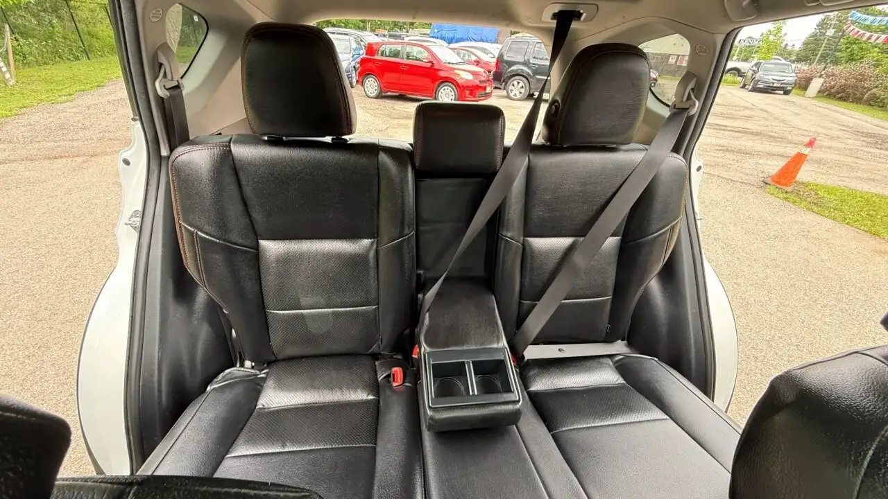 Toyota RAV 4 photo Toyota RAV 4