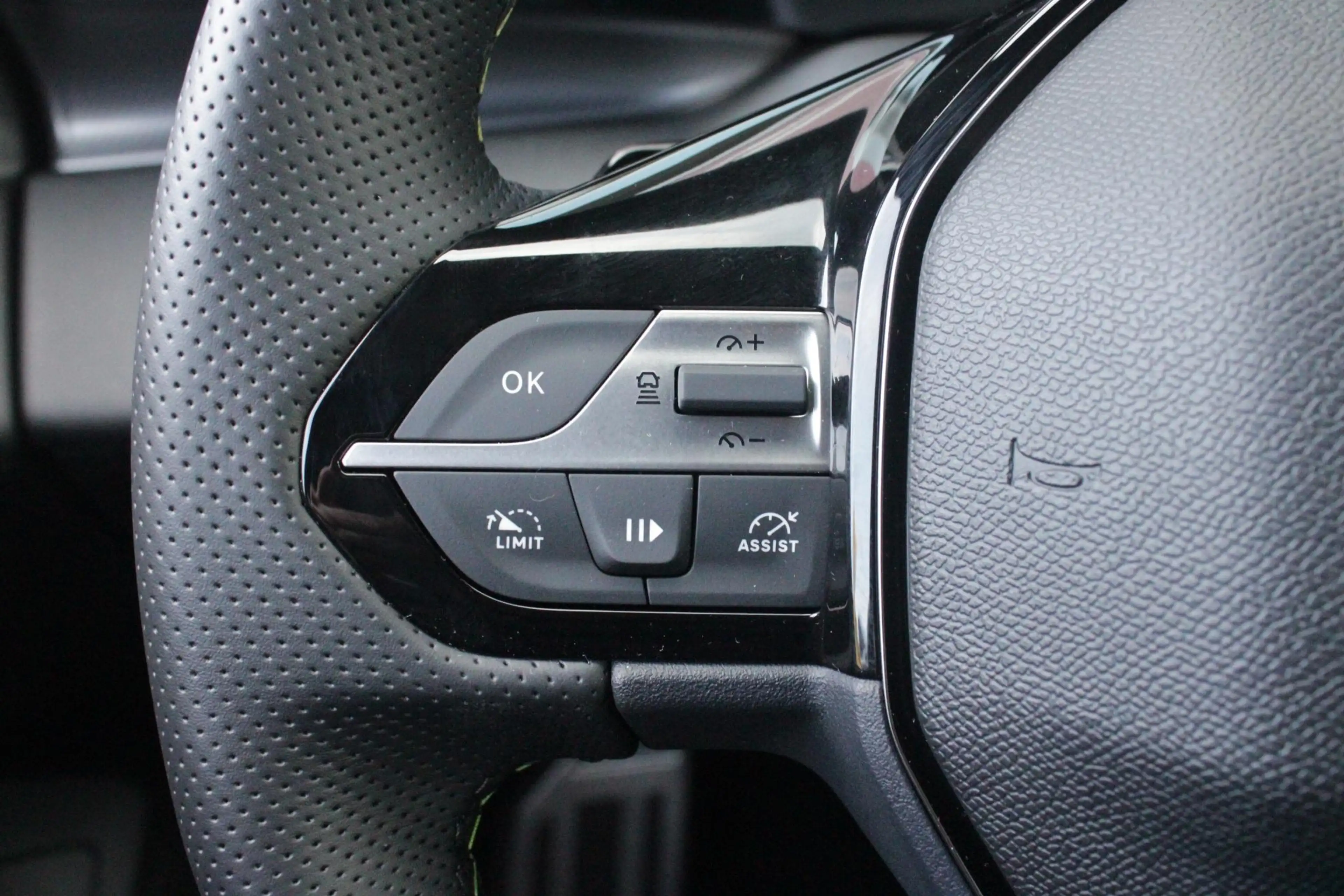 Peugeot 308 e-308 SW GT 54 kWh | 360° CAMERA | ELEKTRISCHE STO — photo 44