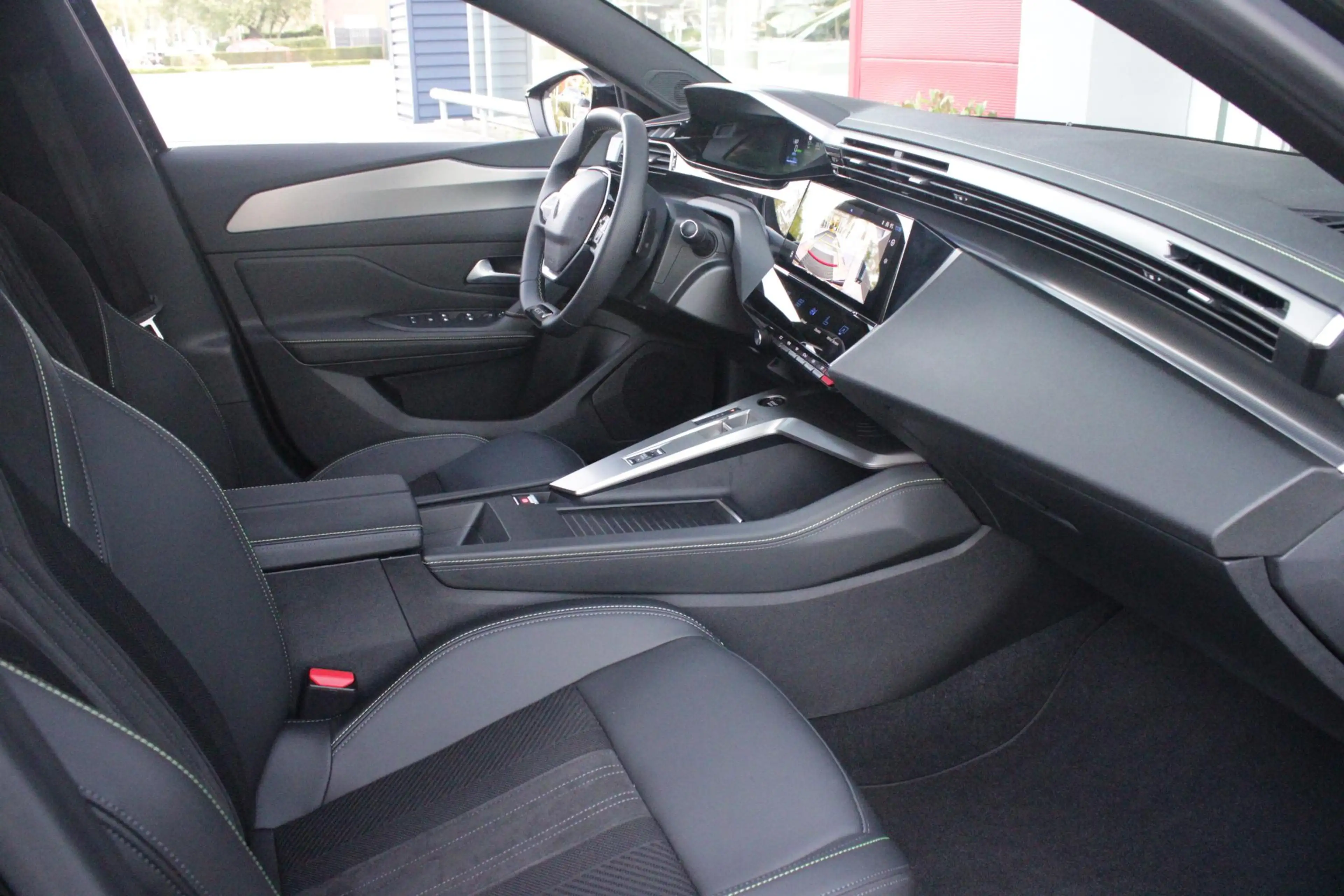 Peugeot 308 e-308 SW GT 54 kWh | 360° CAMERA | ELEKTRISCHE STO — photo 38