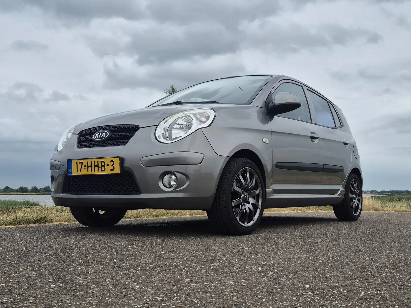 Kia Picanto Picanto 1.1 Fifteen Zilver - 1