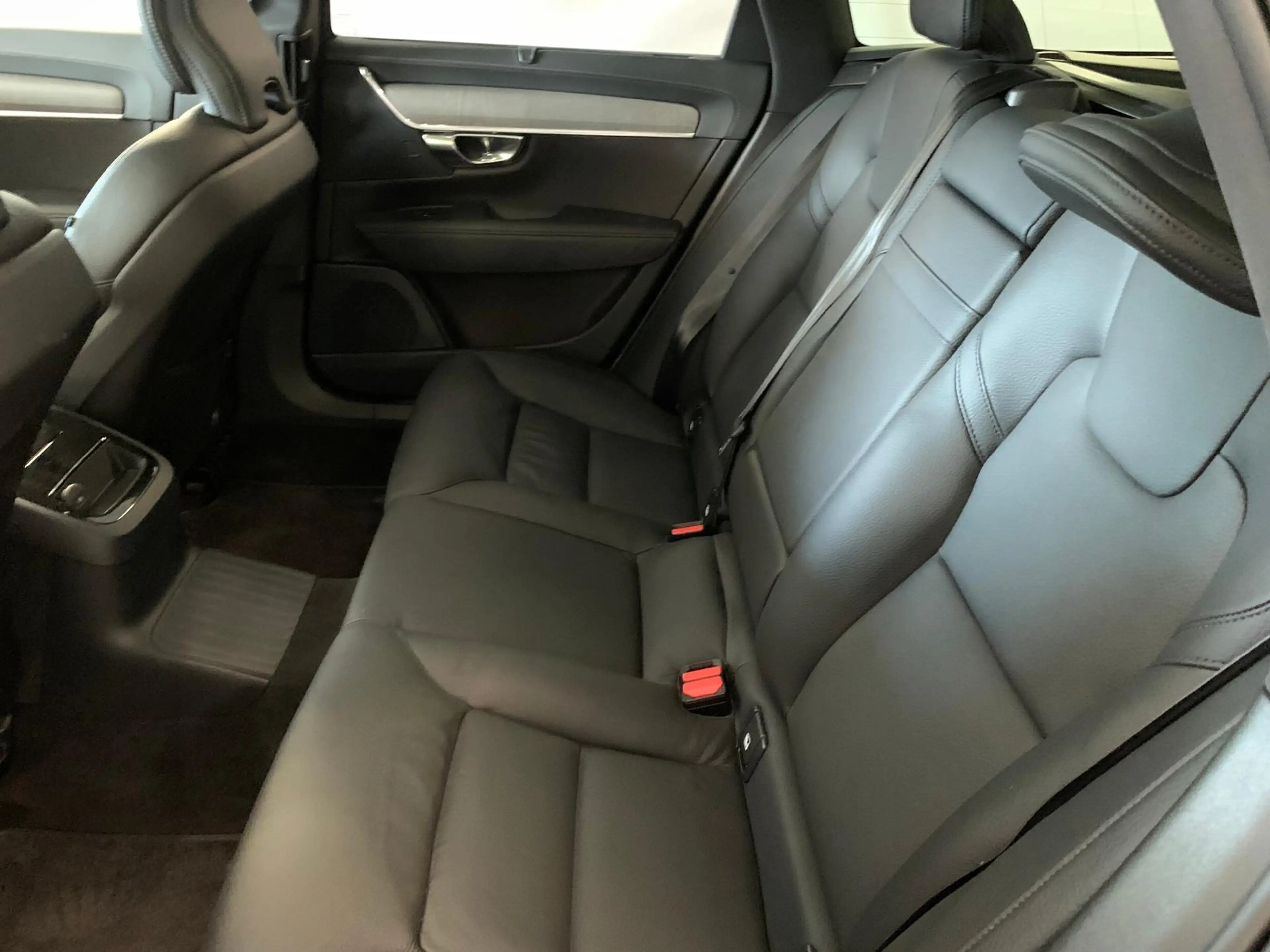 Volvo V90 Inscription Recharge PHEV AWD|ACC|360°|GlasD — photo 9