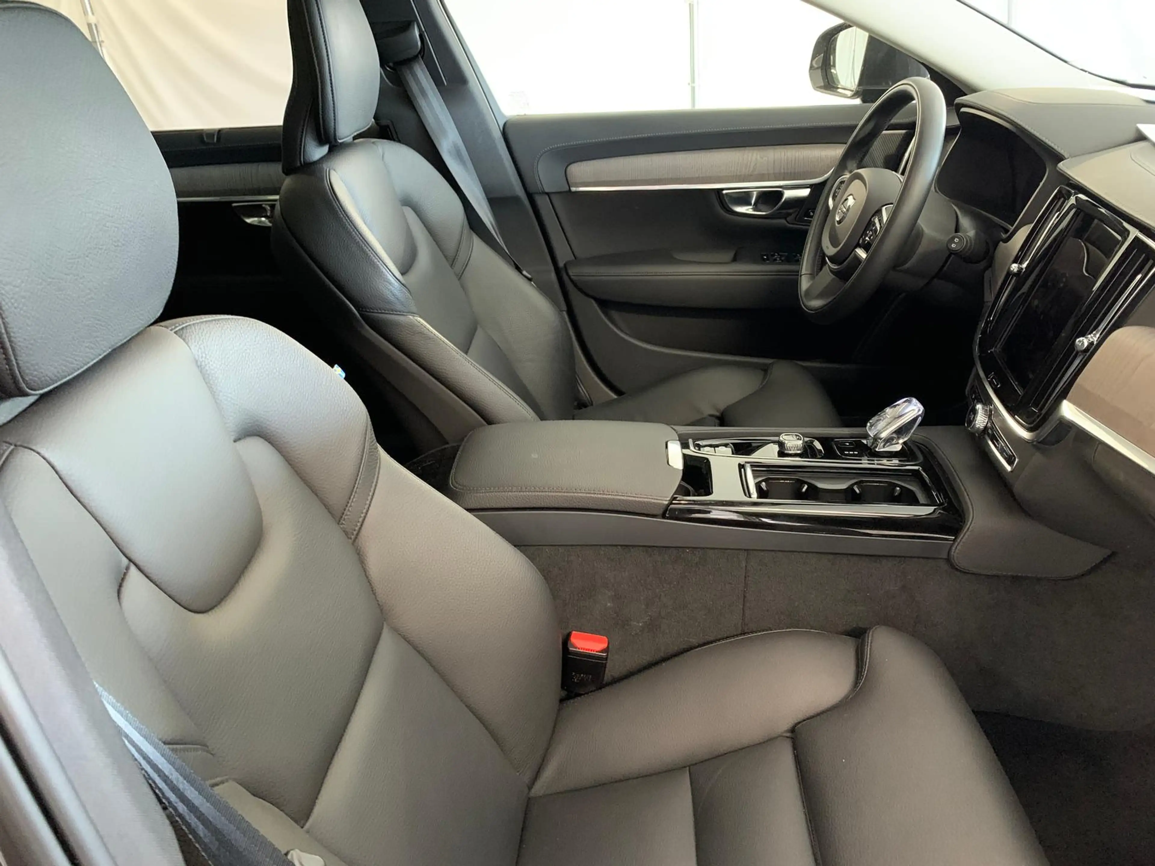 Volvo V90 Inscription Recharge PHEV AWD|ACC|360°|GlasD — photo 3