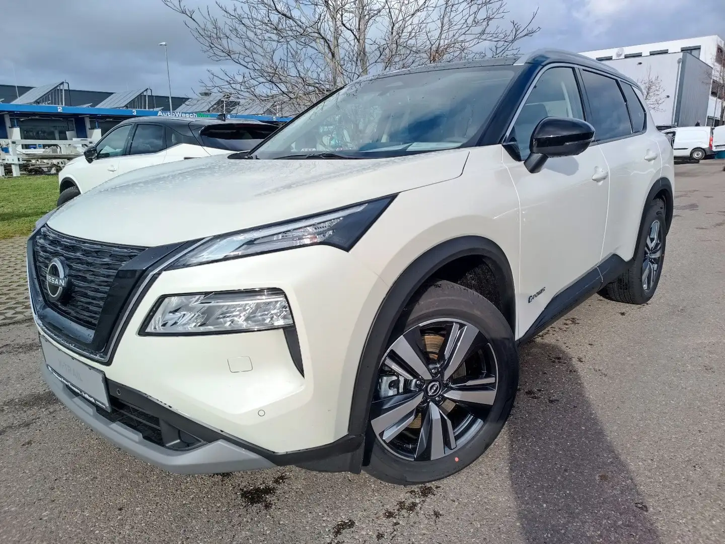 Nissan X-Trail X-TRAIL 1.5 VC-T e-POWER N-CONNECTA PGD 19" Weiß - 1