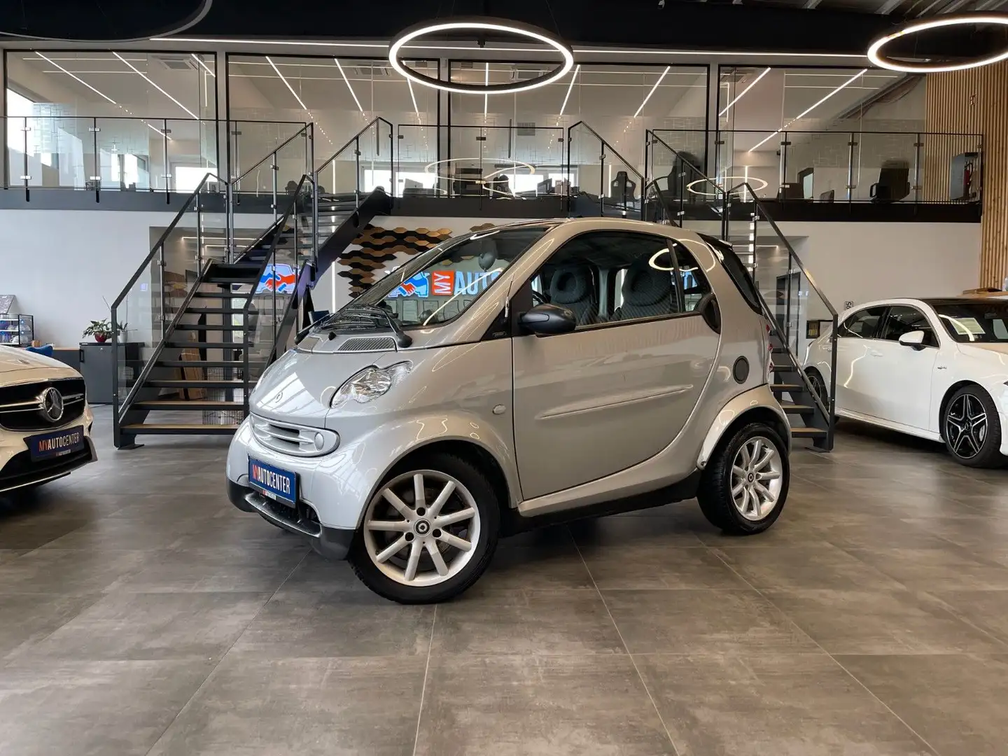 smart forTwo fortwo coupe Basis *Radio*Klima* Silber - 1