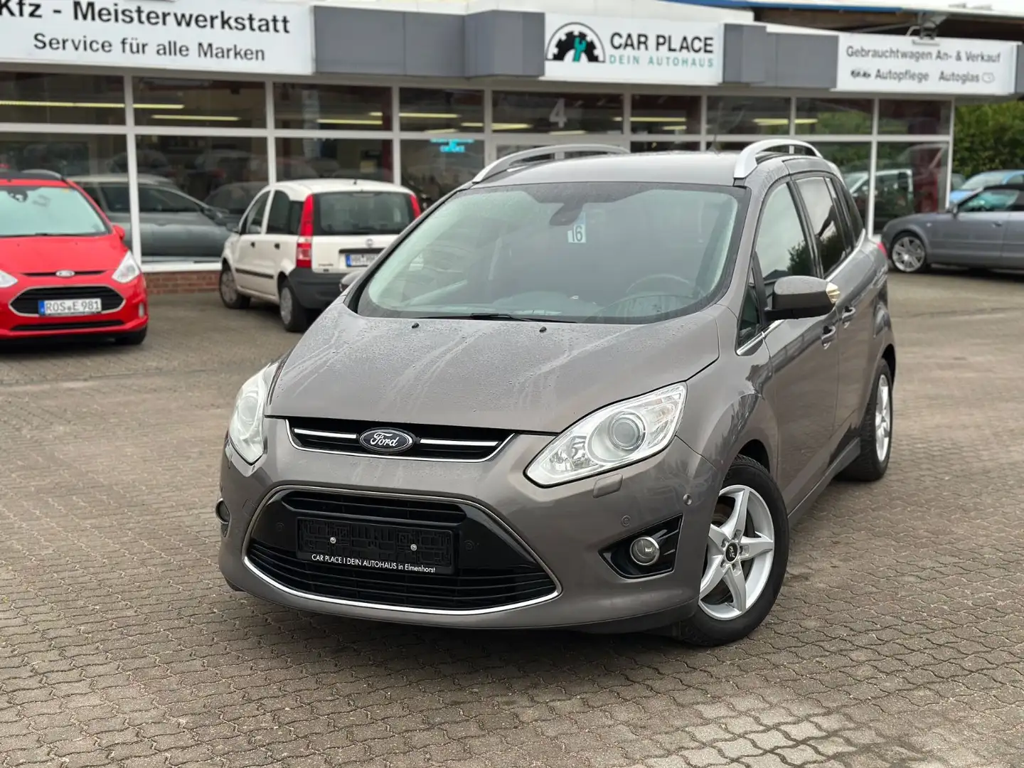 Ford Grand C-Max Grand C-MAX Titanium Braun - 1