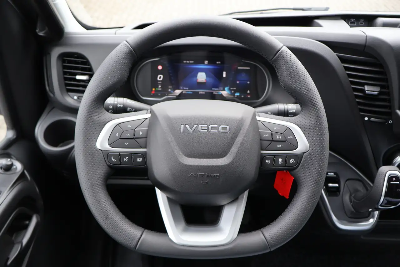 Iveco Daily 2024 — фото 18