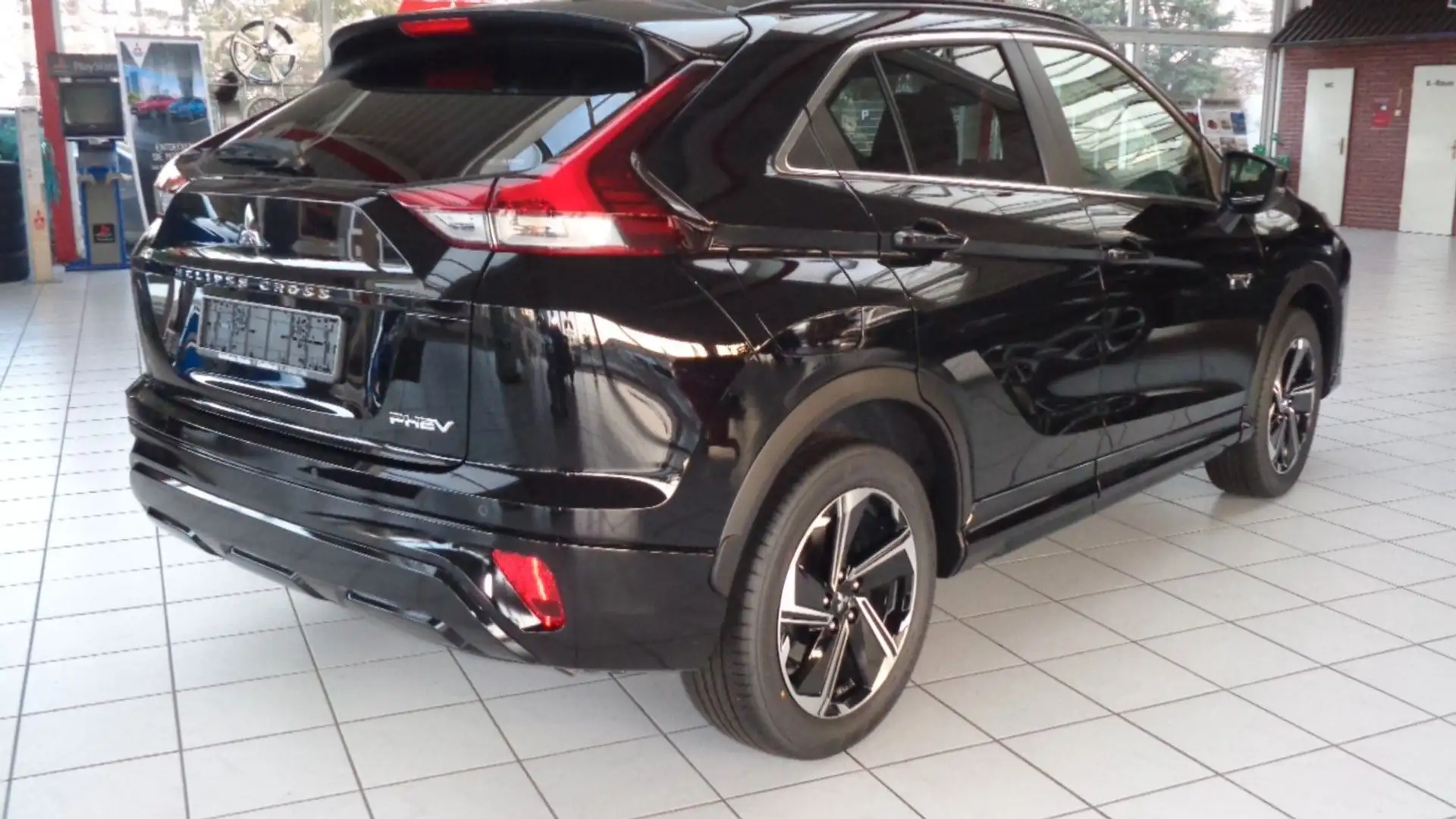 Mitsubishi Eclipse Cross 2.4 PLUG-IN HYBRID 4WD Select Schwarz - 2