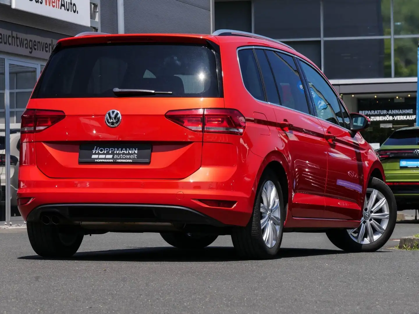 Volkswagen Touran 1.4 TSI Highline AHK ACC LED Oranje - 2