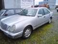 Mercedes-Benz E 200 Automatik CLASSIC/ Alu+Klima+Tempomat+met/o.TÜV Silber - thumbnail 7